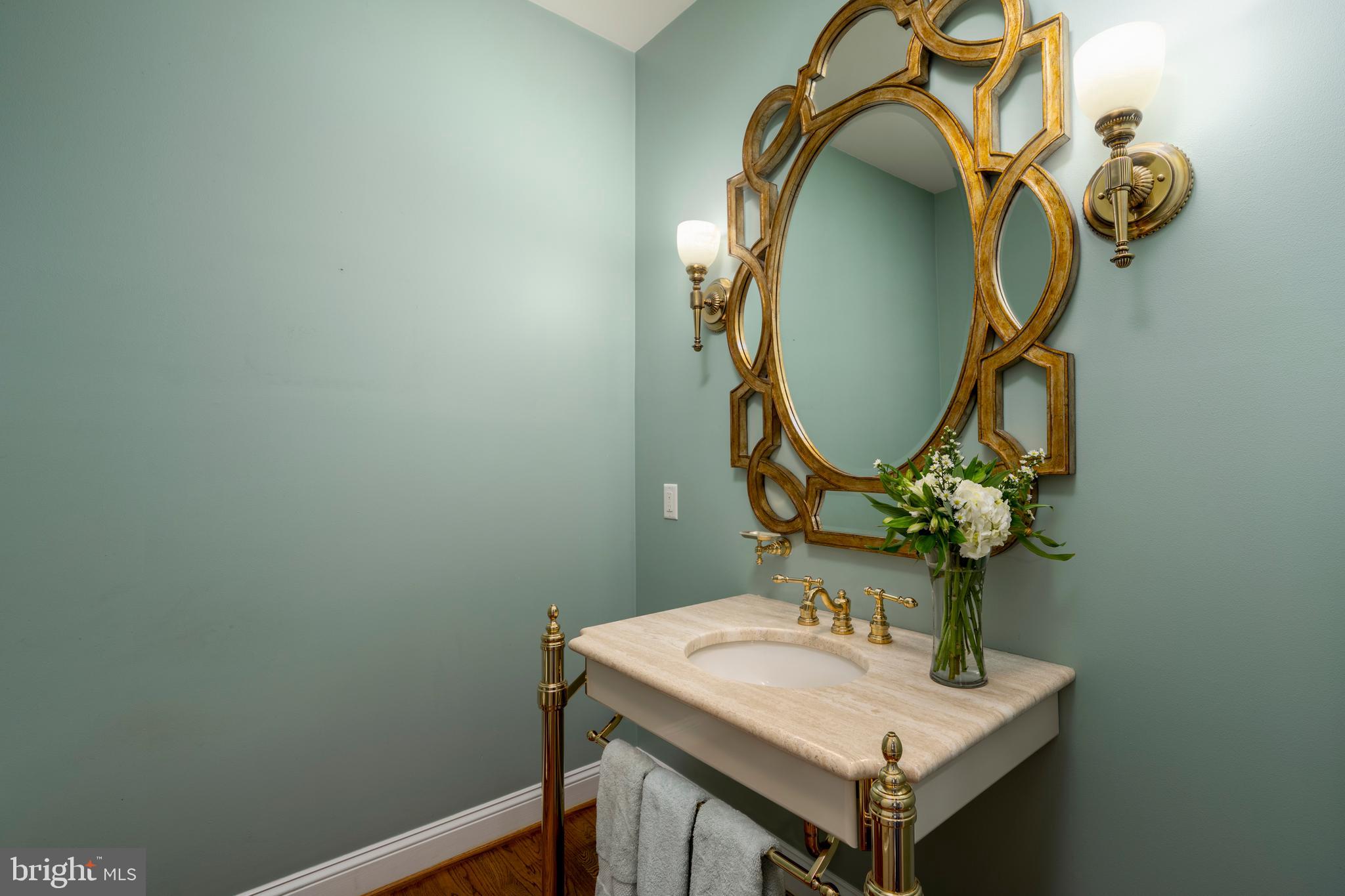 SOUTH RIVER COLONY - Residential