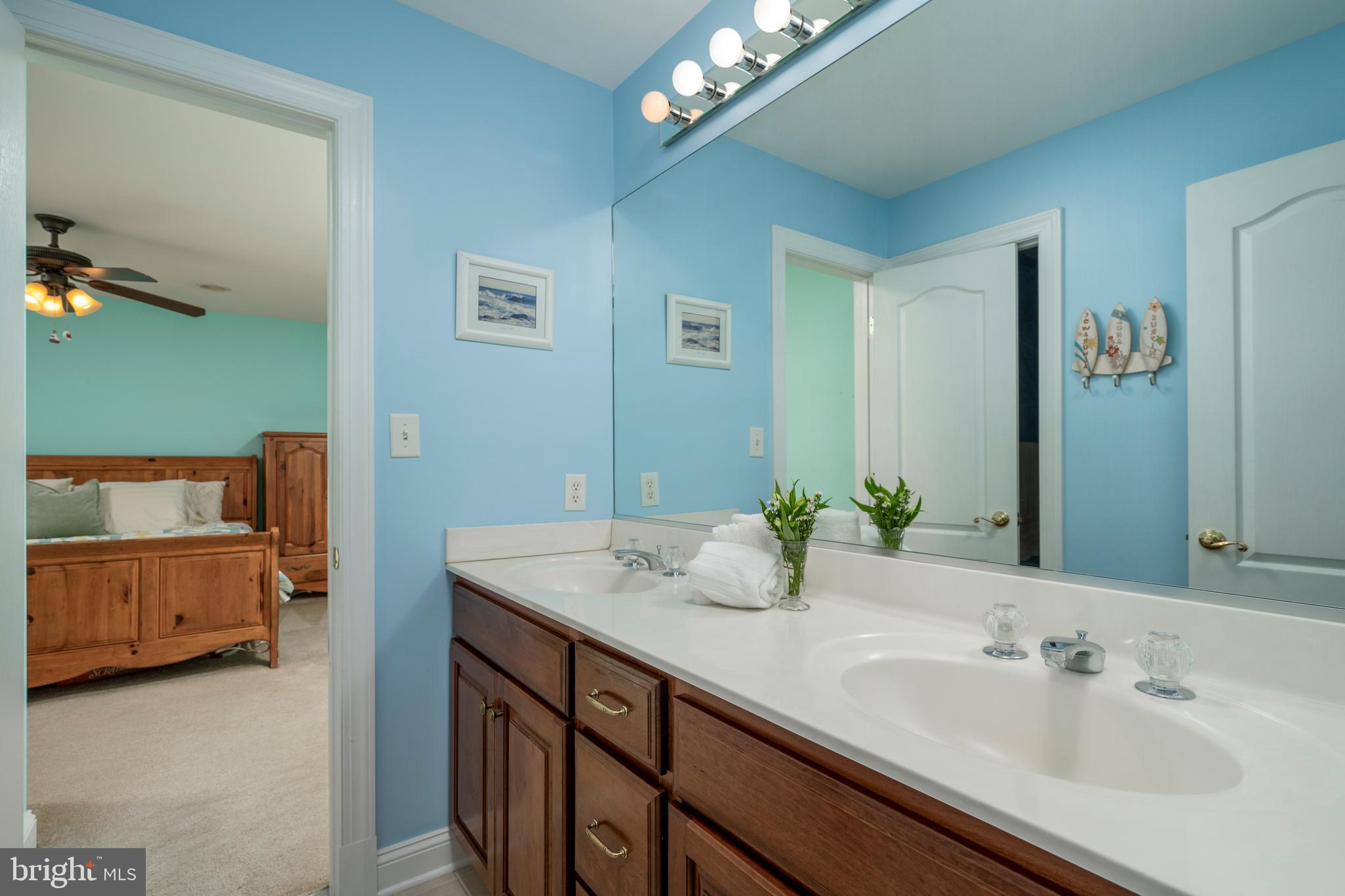 SOUTH RIVER COLONY - Residential