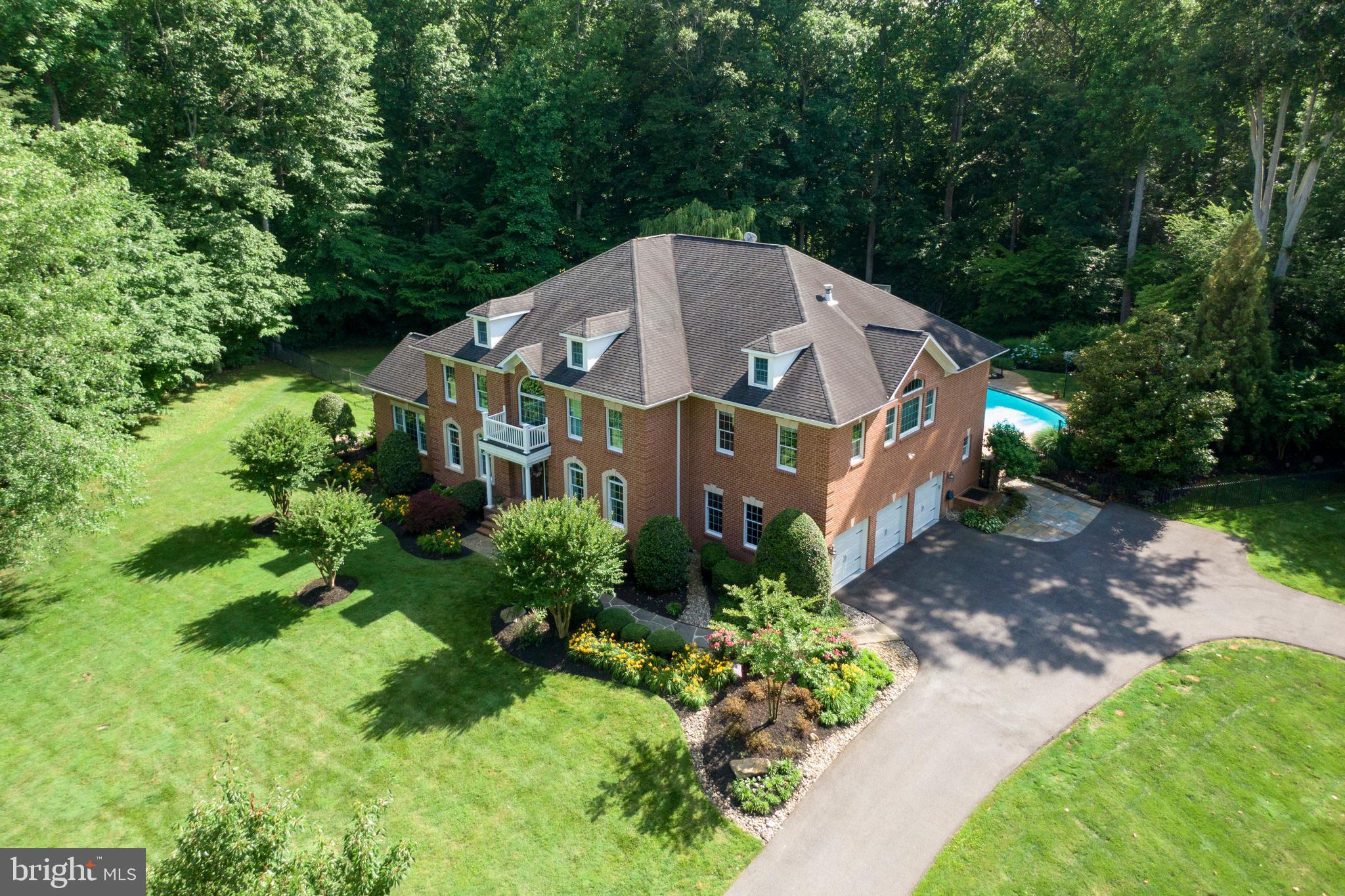 SOUTH RIVER COLONY - Residential