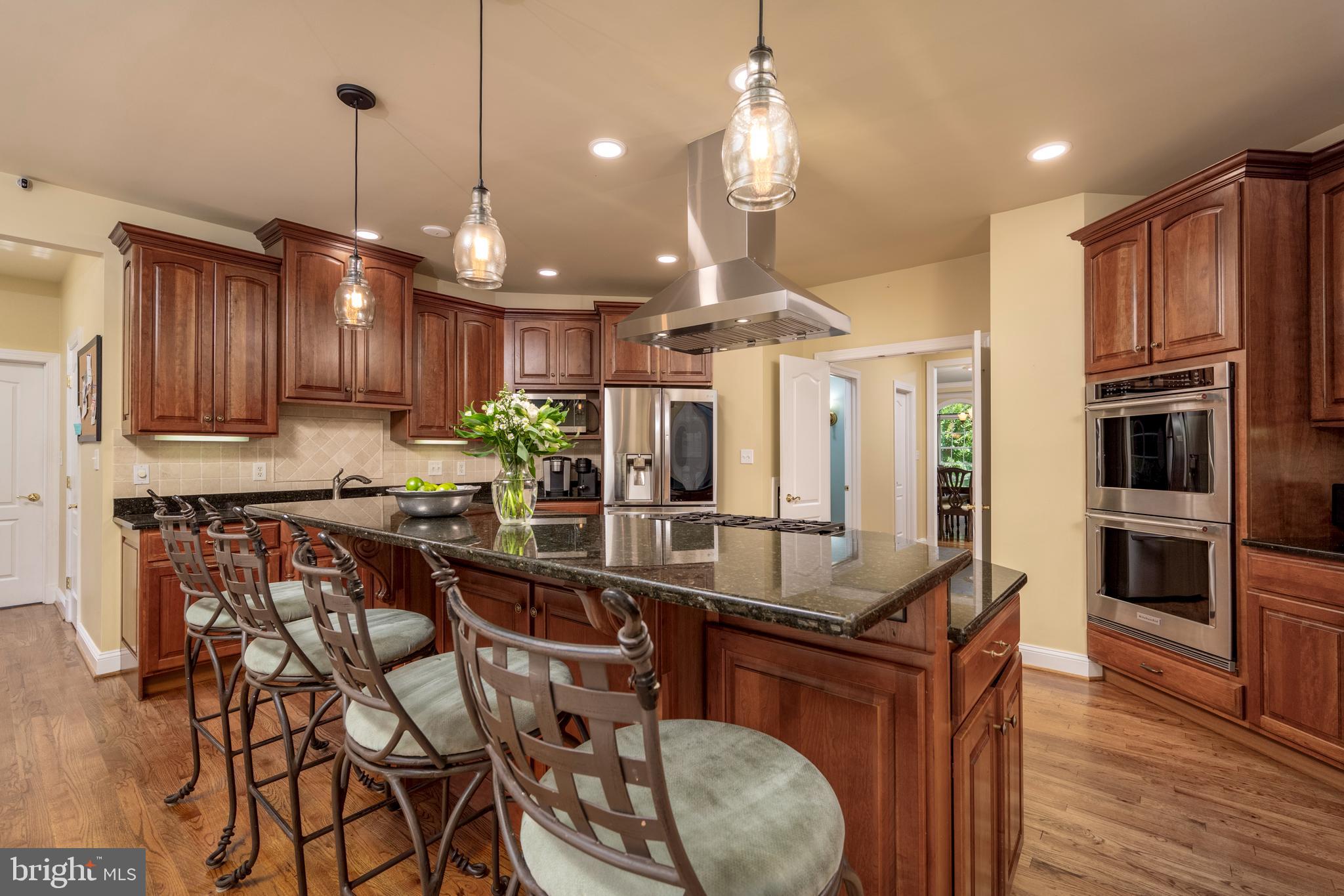 SOUTH RIVER COLONY - Residential