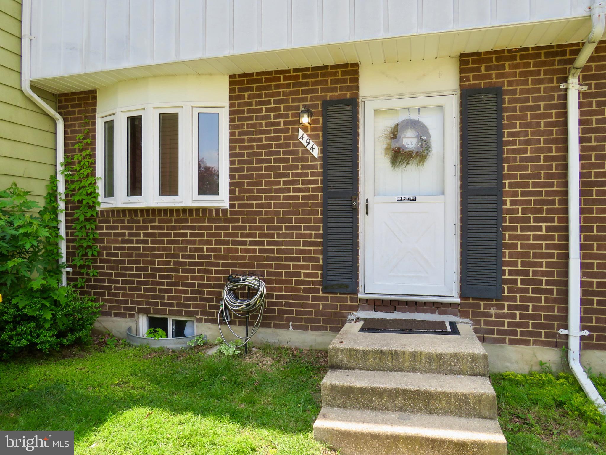 494 KENILWORTH COURT