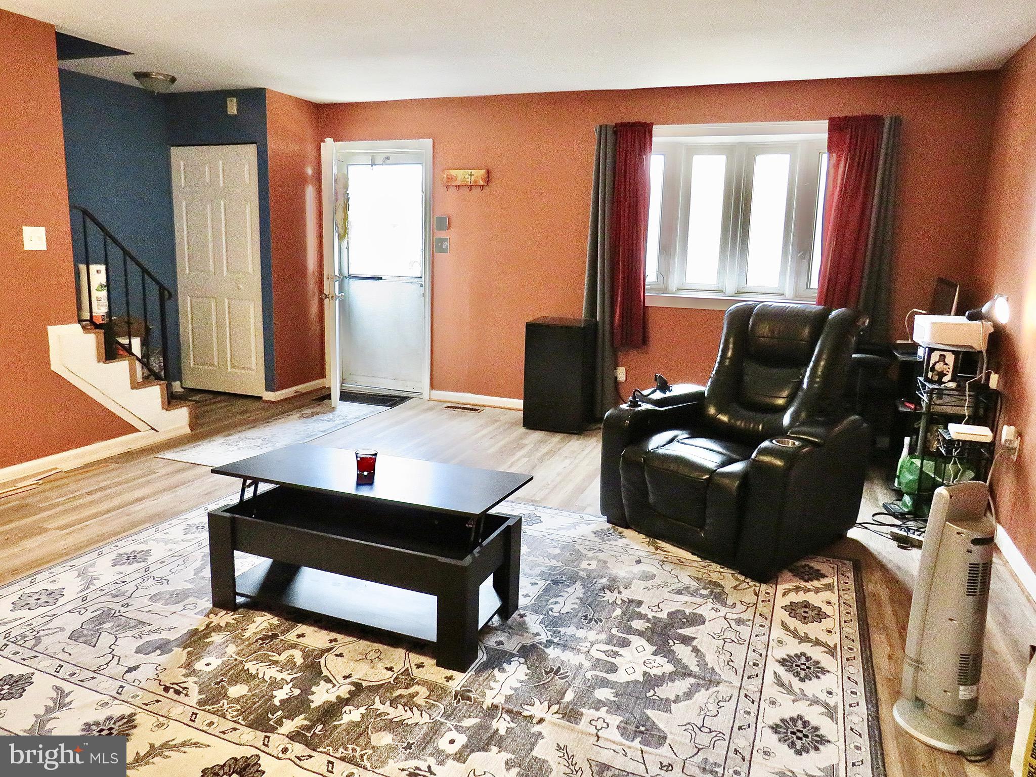 494 KENILWORTH COURT