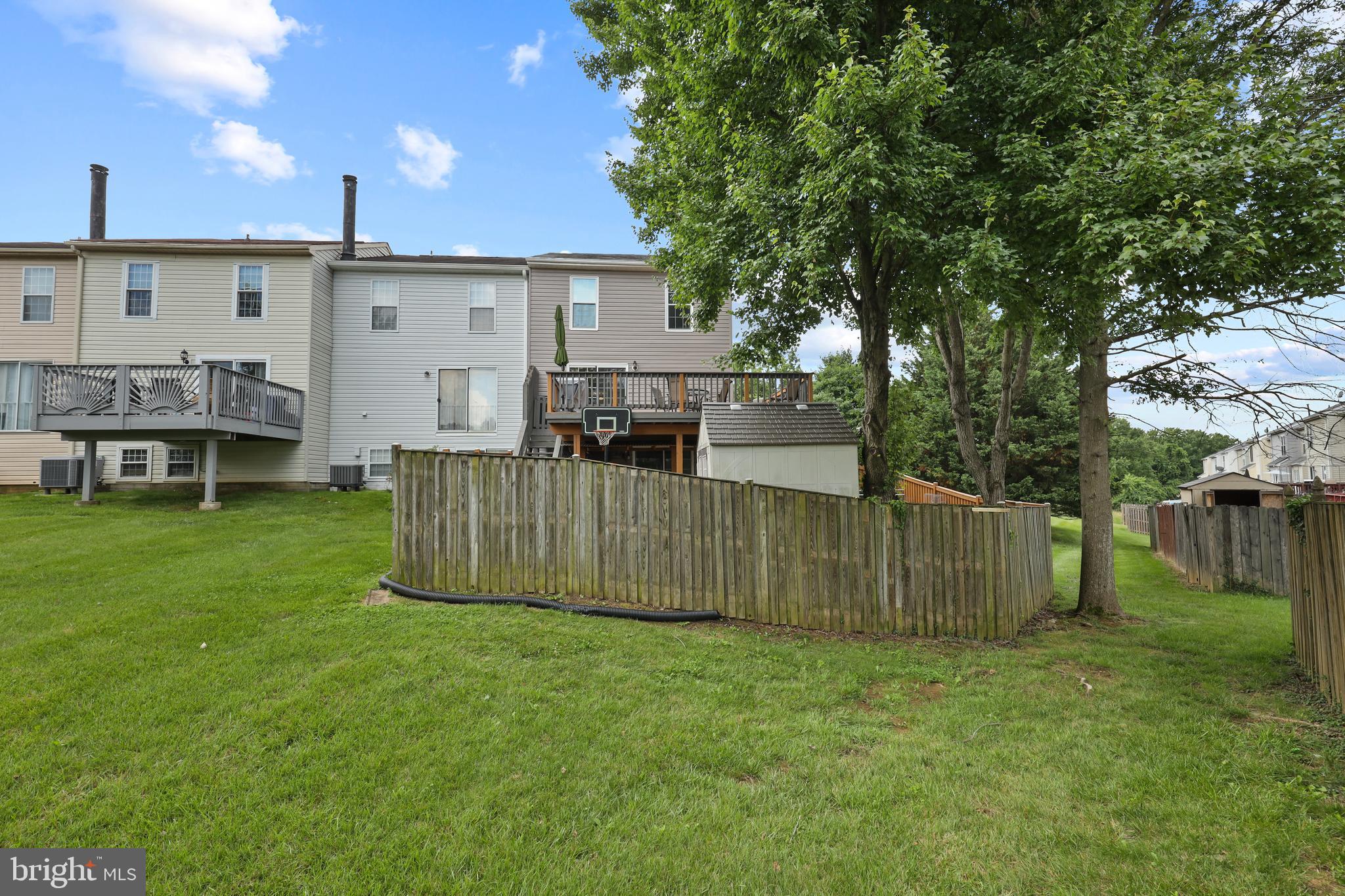 FAIRBROOK - Residential