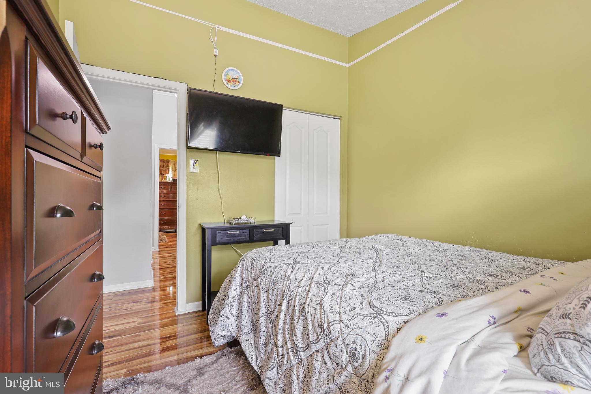 FAIRBROOK - Residential