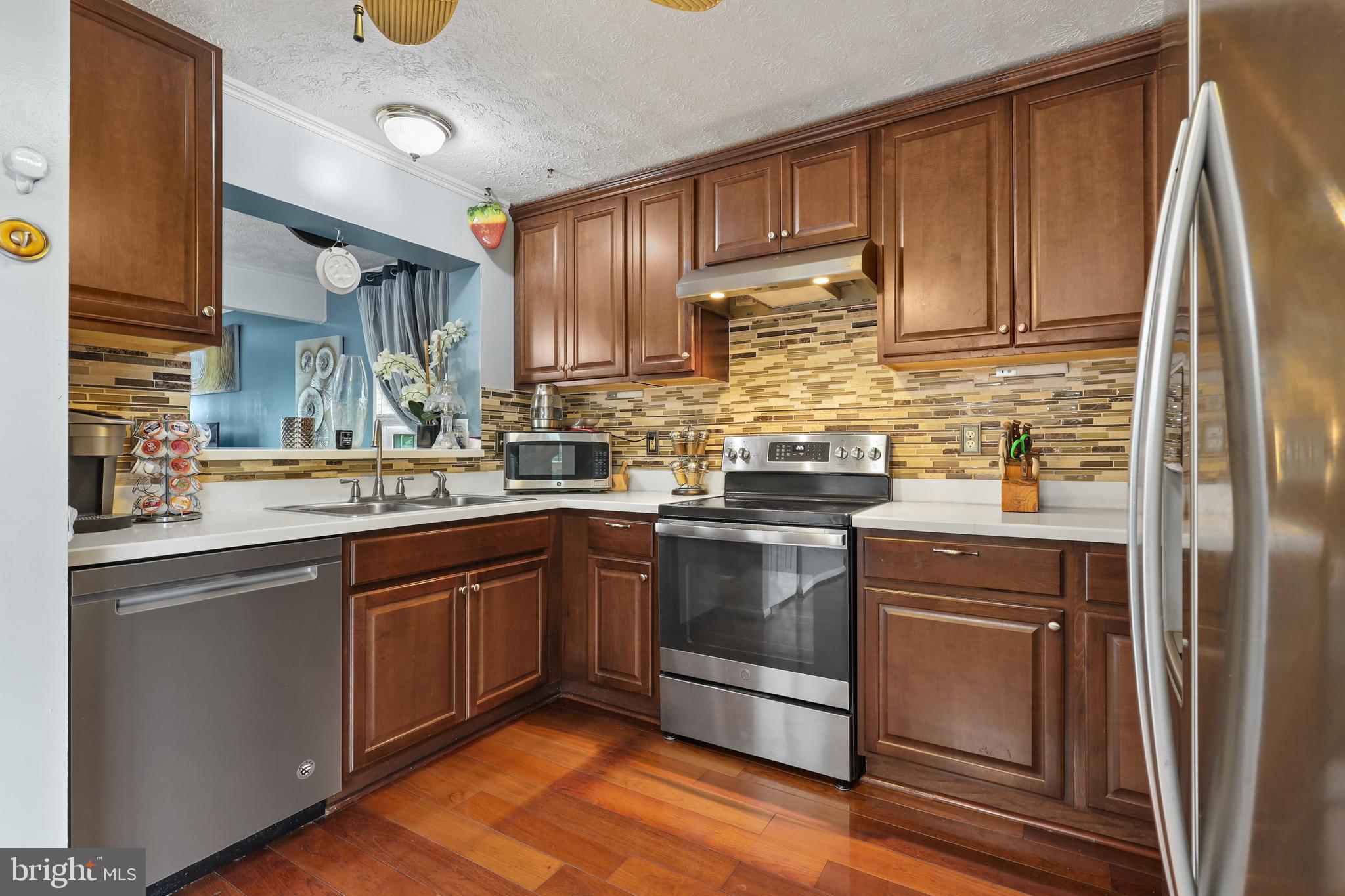 FAIRBROOK - Residential