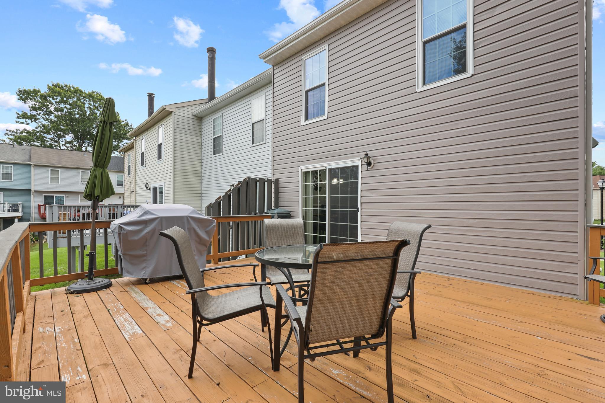 FAIRBROOK - Residential