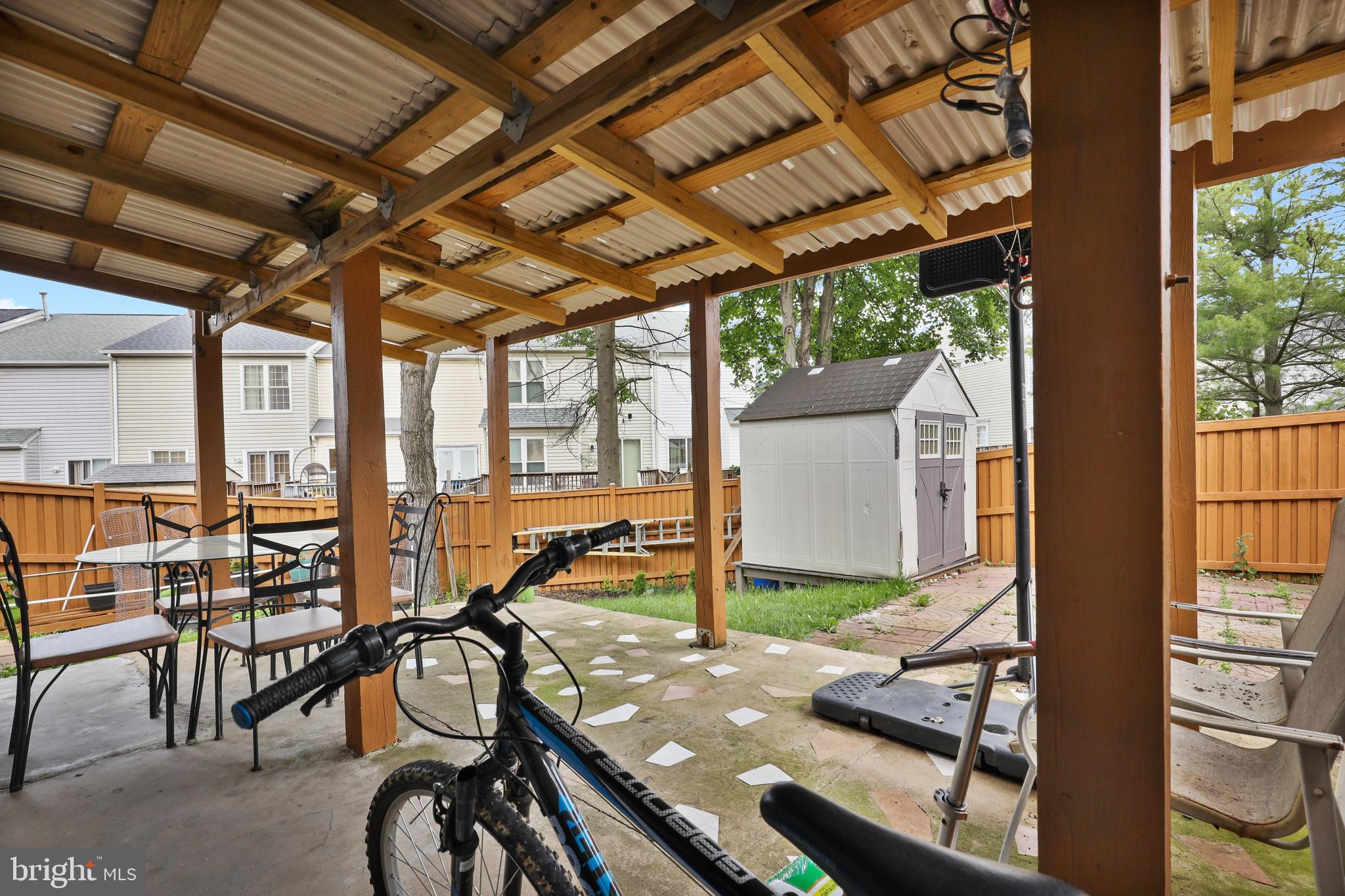 FAIRBROOK - Residential