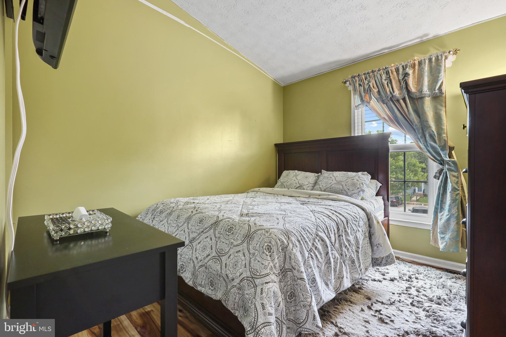 FAIRBROOK - Residential