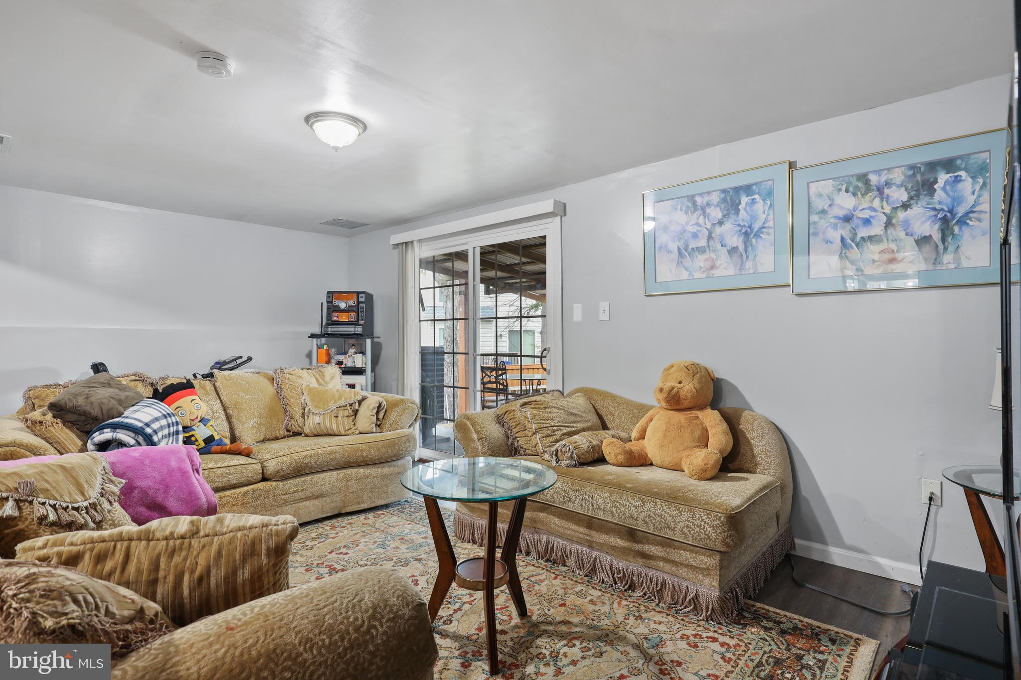 FAIRBROOK - Residential