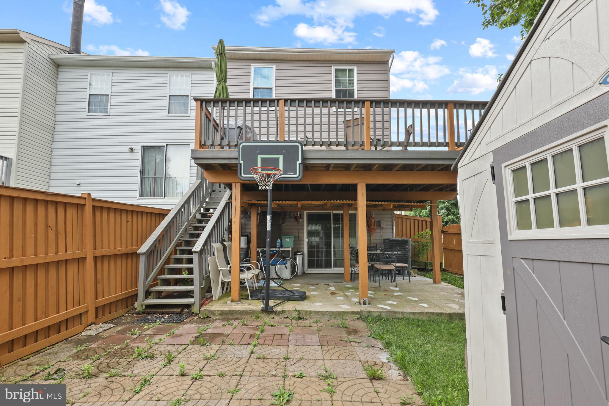 FAIRBROOK - Residential