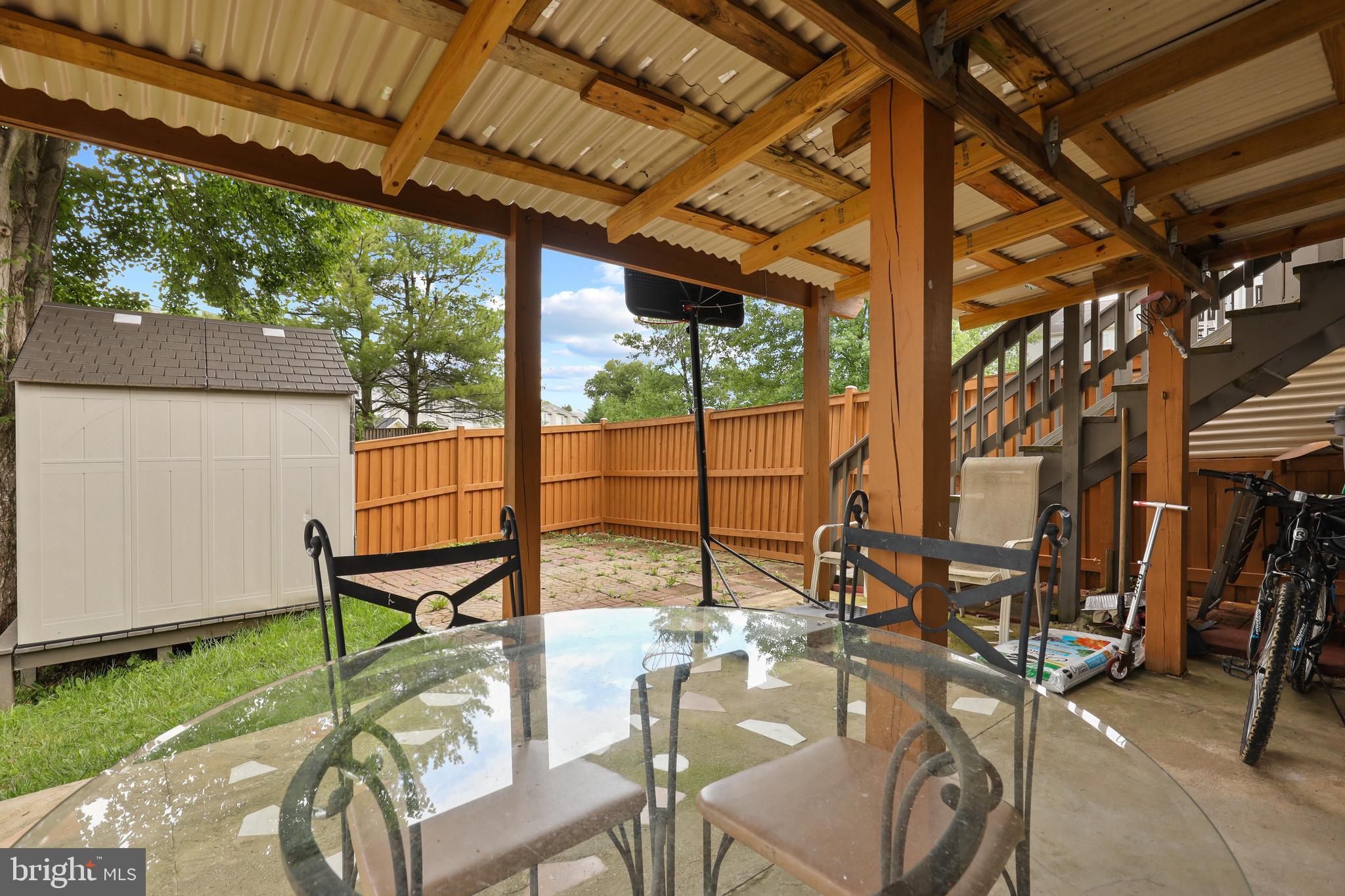 FAIRBROOK - Residential