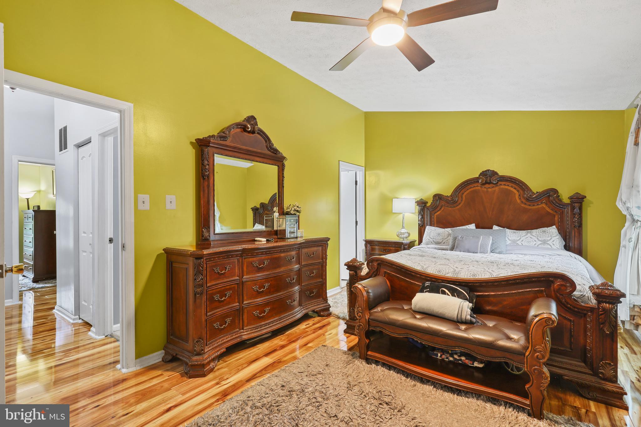 FAIRBROOK - Residential