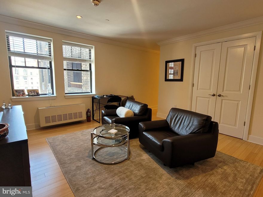 Junior one bedroom with city views available on a high floor atop The Warwick Hotel! This home features a kitchen with wood cabinetry, granite countertops, and stainless steel appliances. The living/dining area is sun-soaked due to large windows boasting city views. Additional highlights include a separate sleeping area, washer/dryer in the unit, and excellent closet space. Residents of The Warwick enjoy the same amenities as guests of The Warwick Hotel, which is on the thirteen bottom floors of the building. Amenities include a 24-hour doorman, state-of-the-art fitness room, and for an additional fee: maid service, room service, and valet parking, subject to availability.