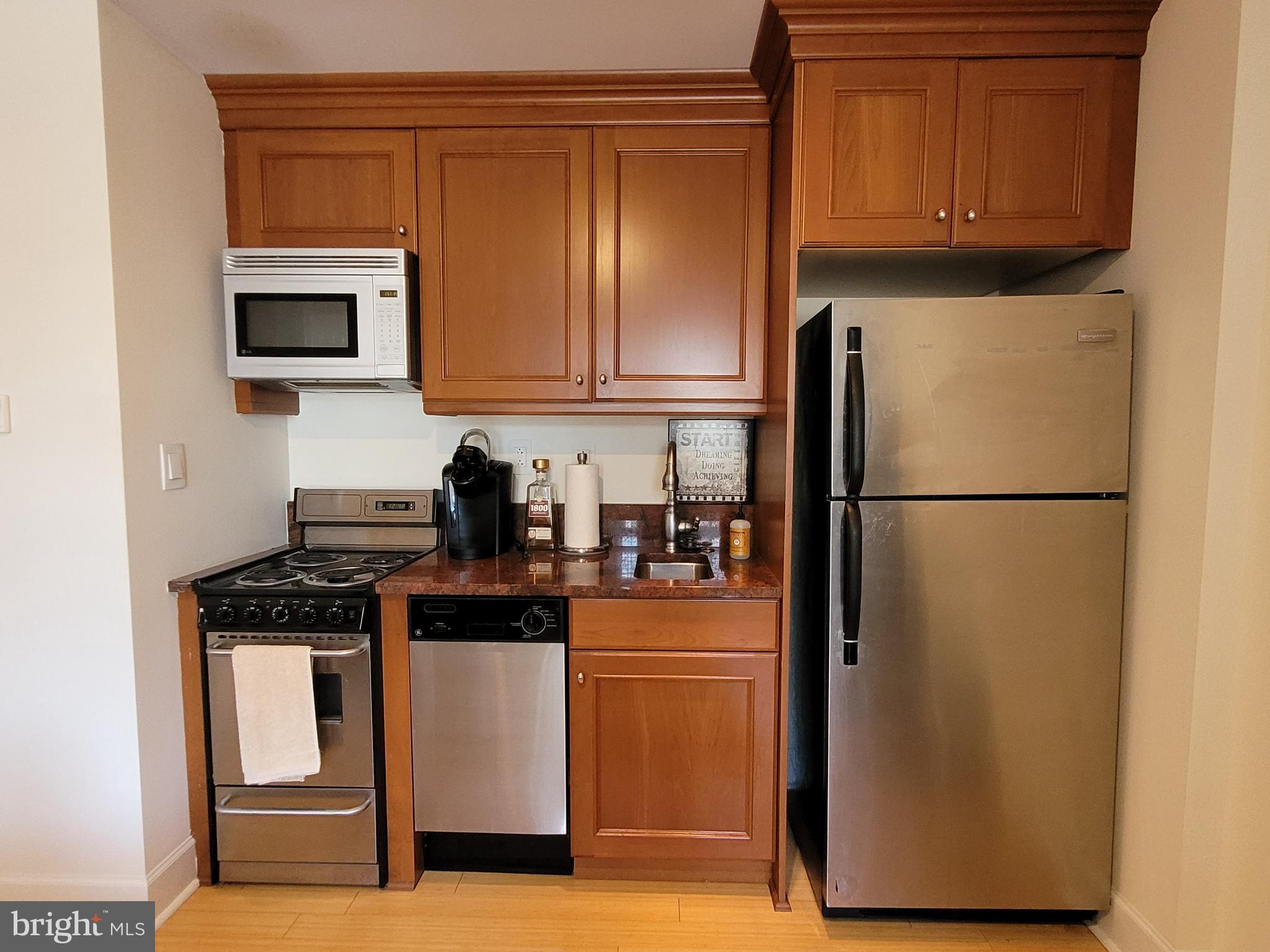 RITTENHOUSE SQUARE - Residential Lease