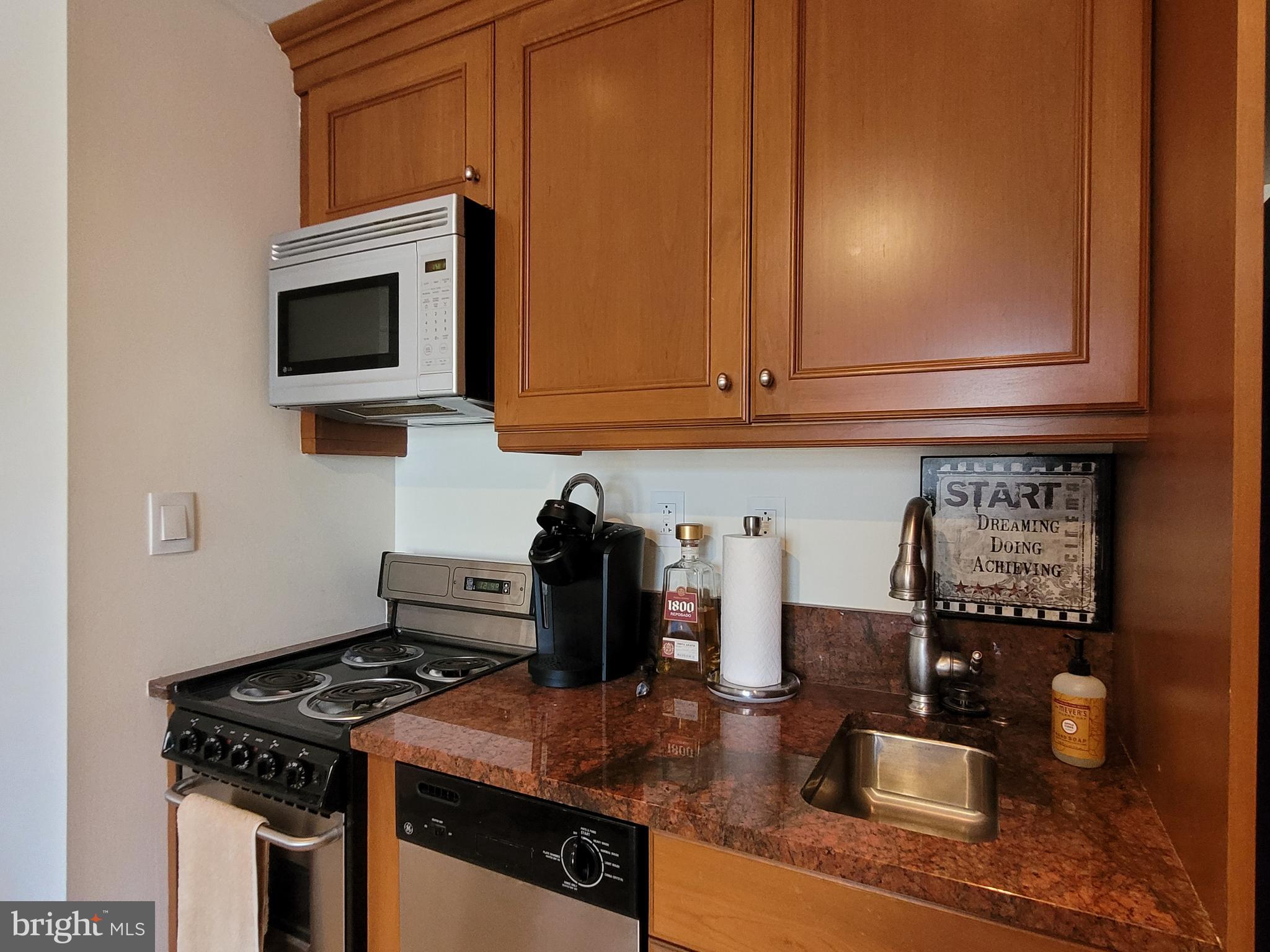 RITTENHOUSE SQUARE - Residential Lease