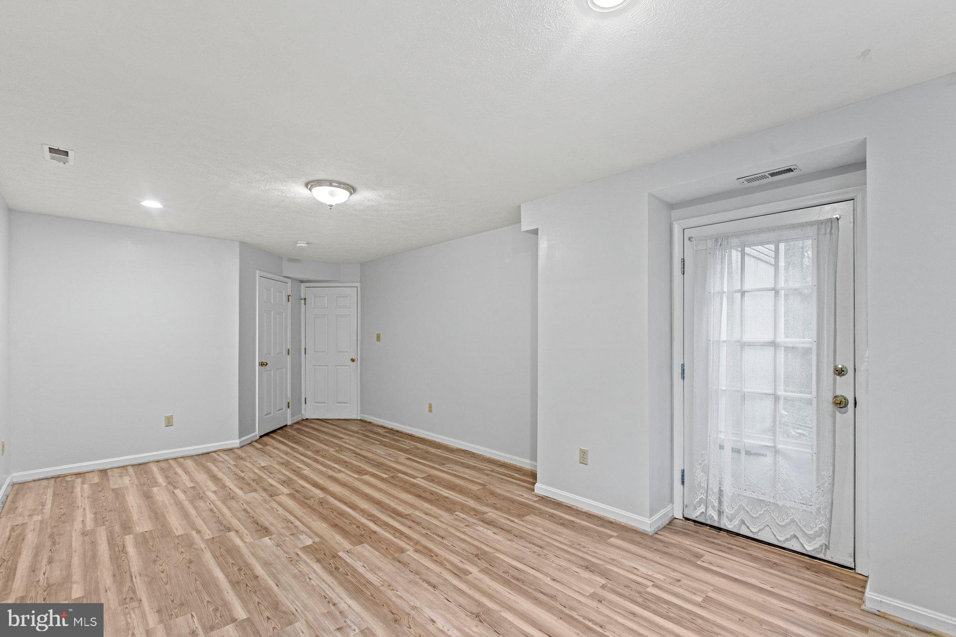 CHESTNUT RIDGE - Residential