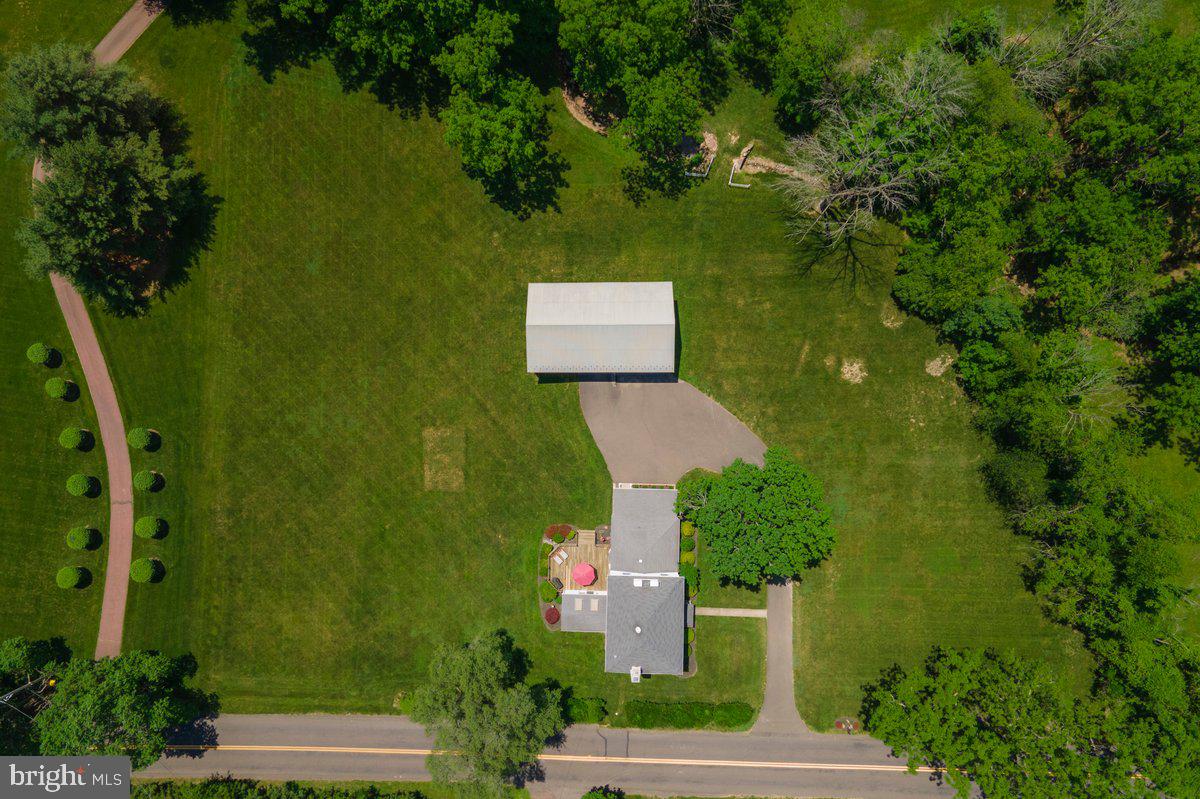 COUNTRY RIDGE - Residential