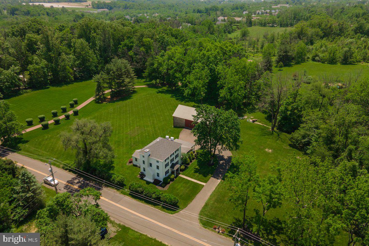 COUNTRY RIDGE - Residential