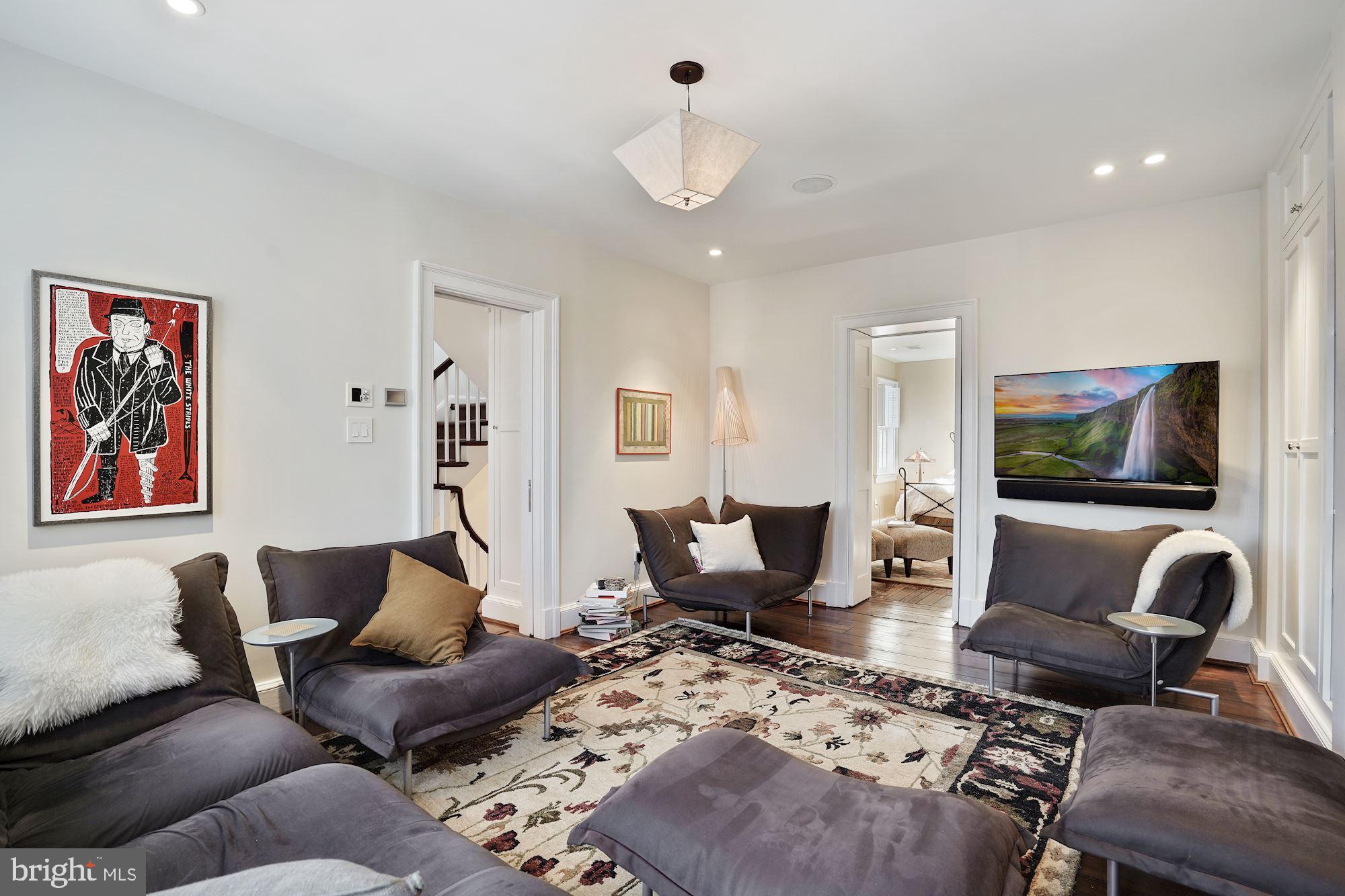 GEORGETOWN - Residential