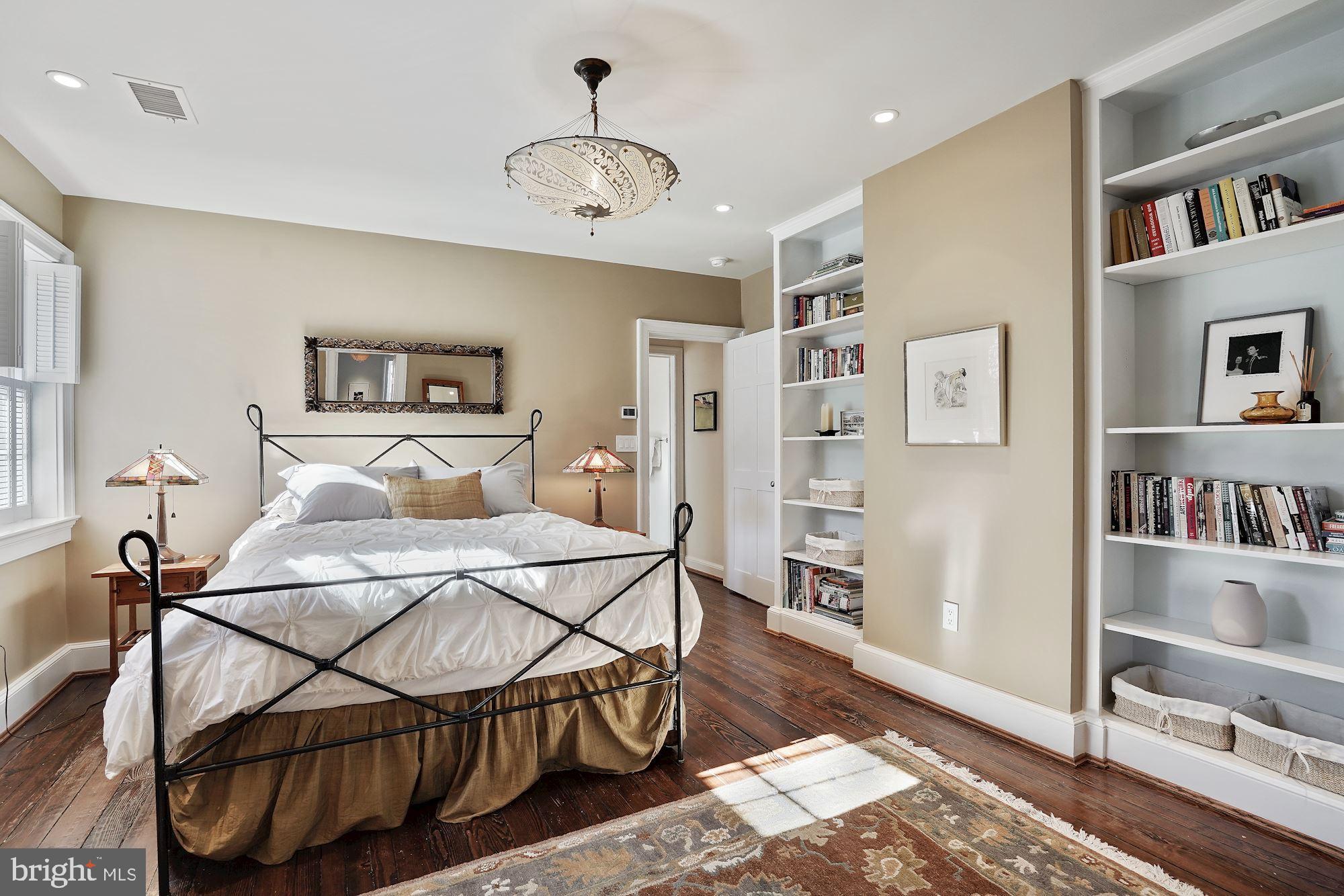 GEORGETOWN - Residential