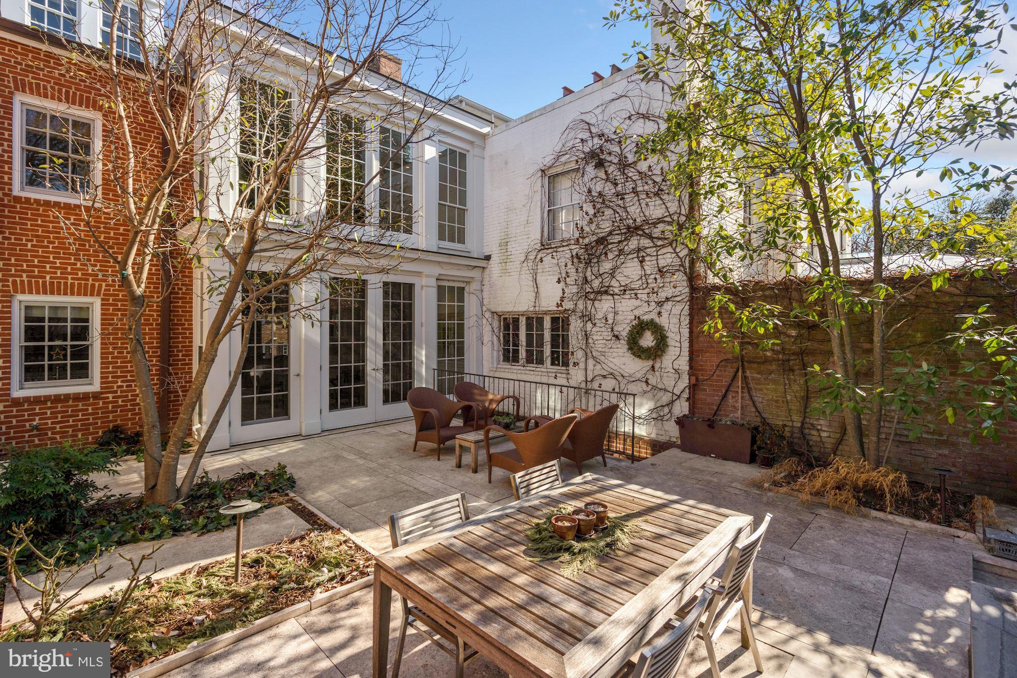 GEORGETOWN - Residential