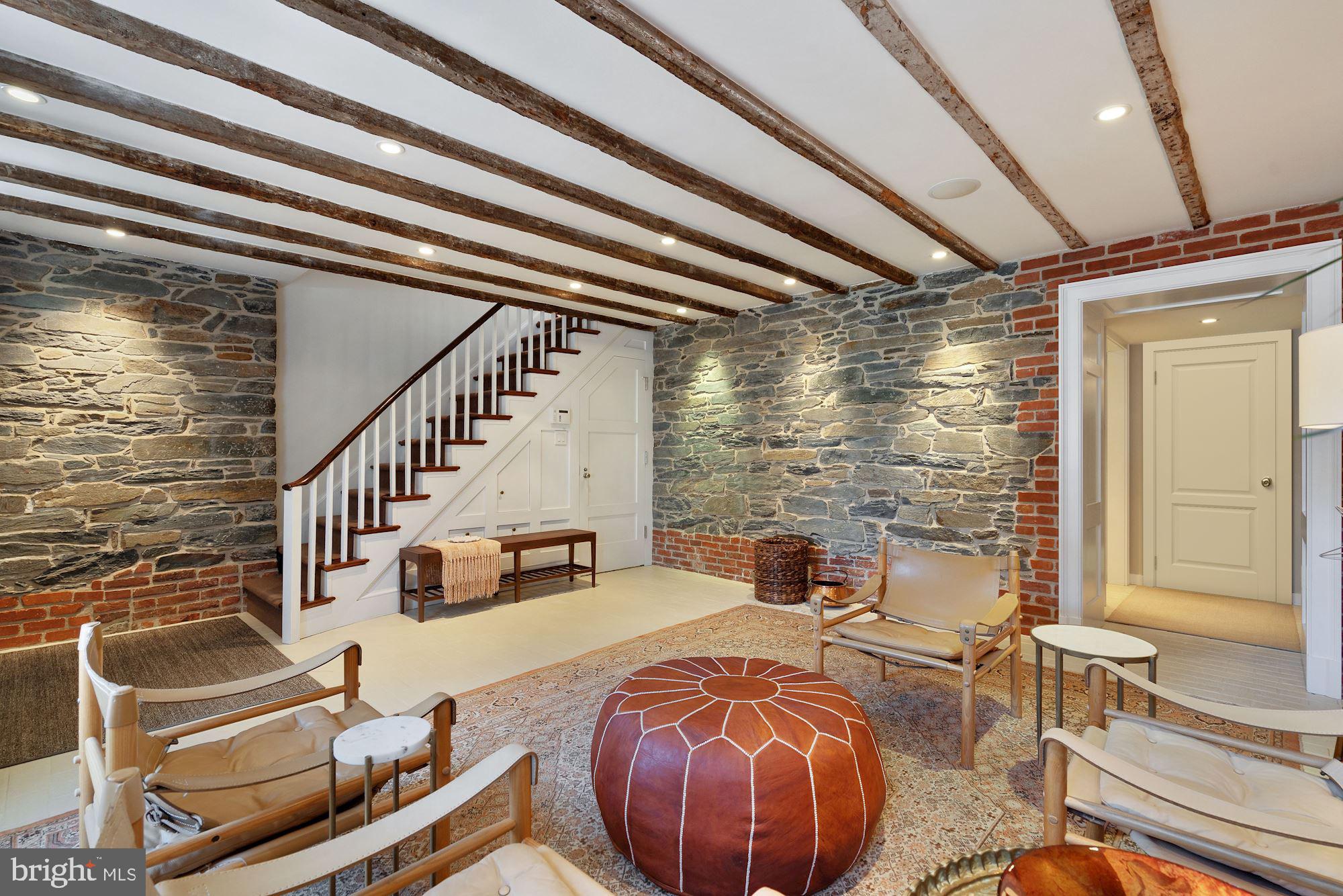 GEORGETOWN - Residential
