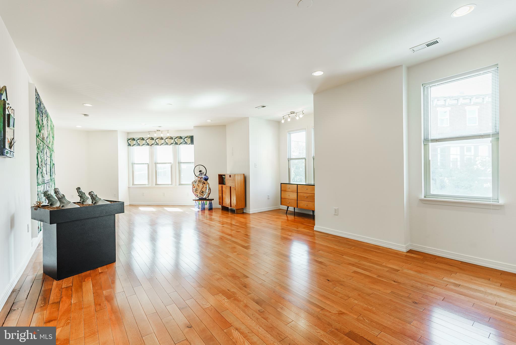 EAST PASSYUNK CROSSING - Residential Income