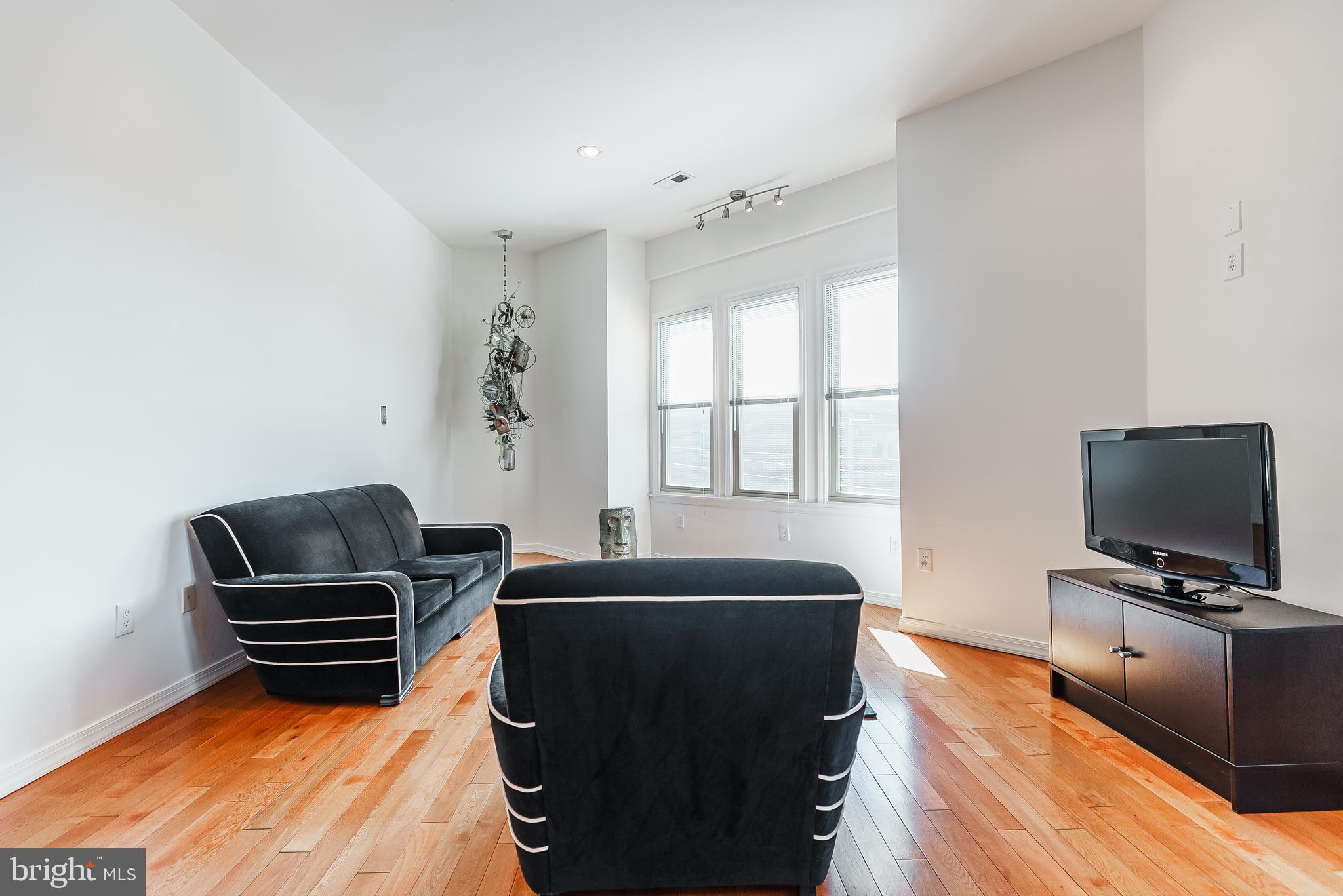 EAST PASSYUNK CROSSING - Residential Income