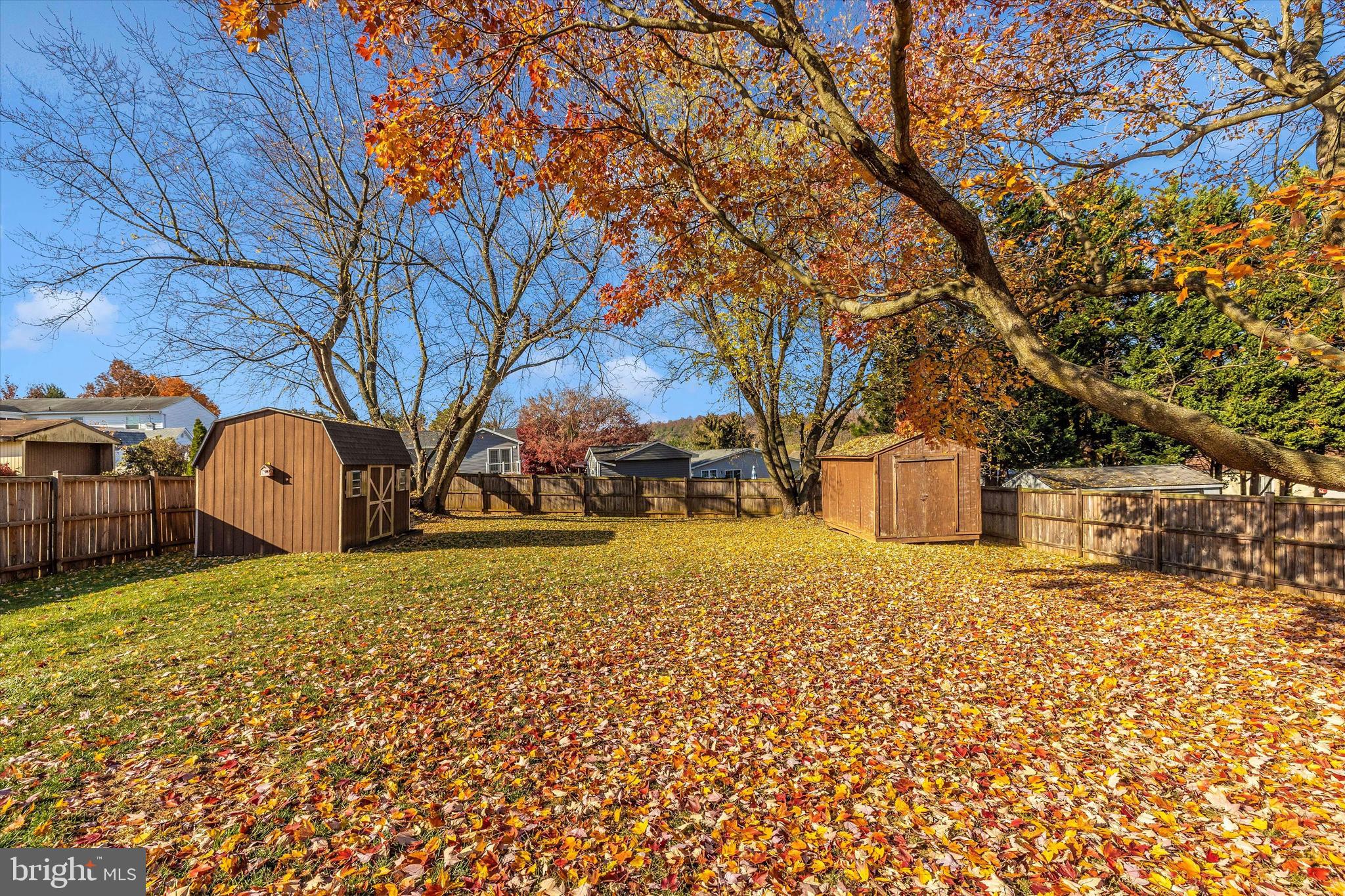 WHISPERING VALLEY - Residential