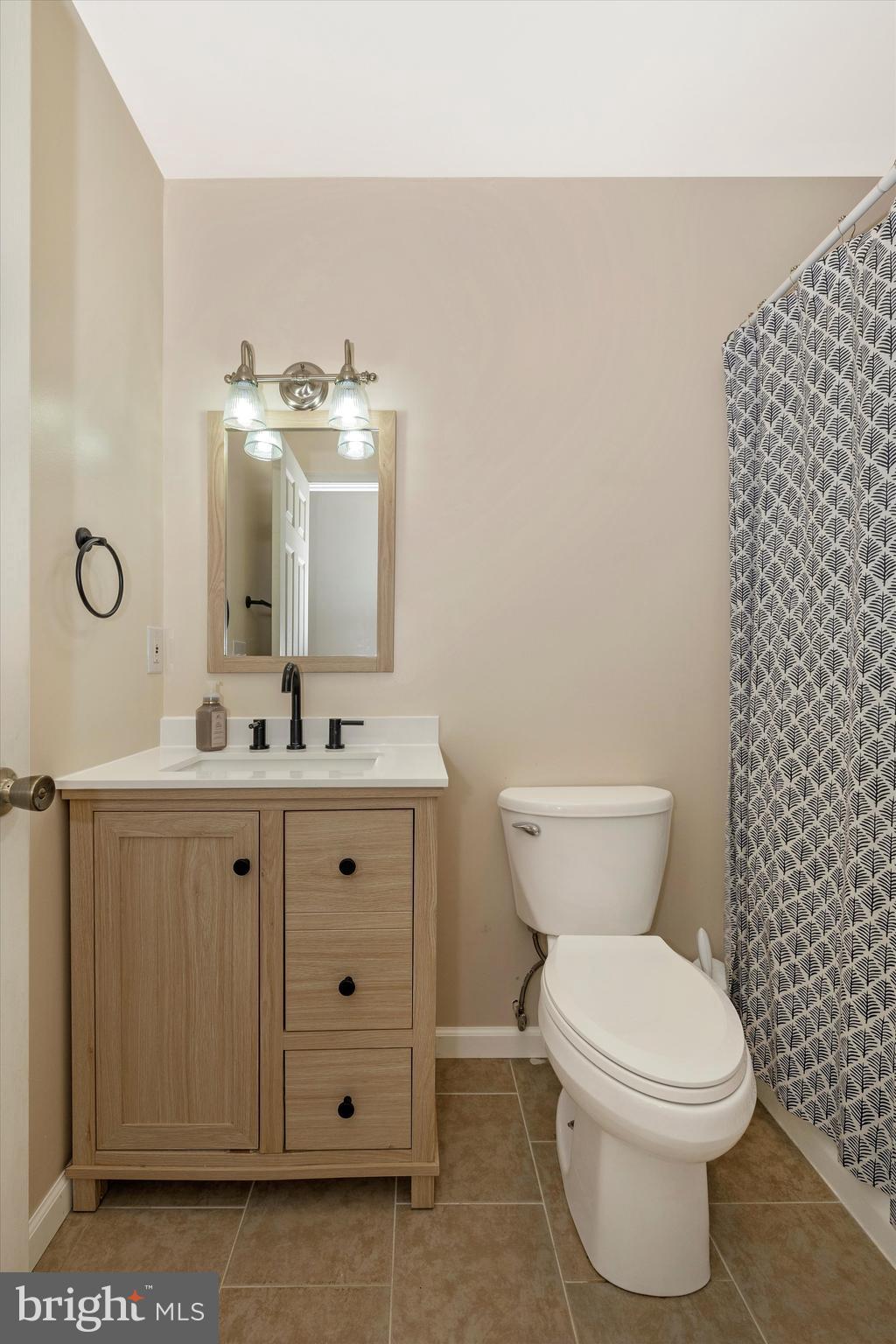 WHISPERING VALLEY - Residential