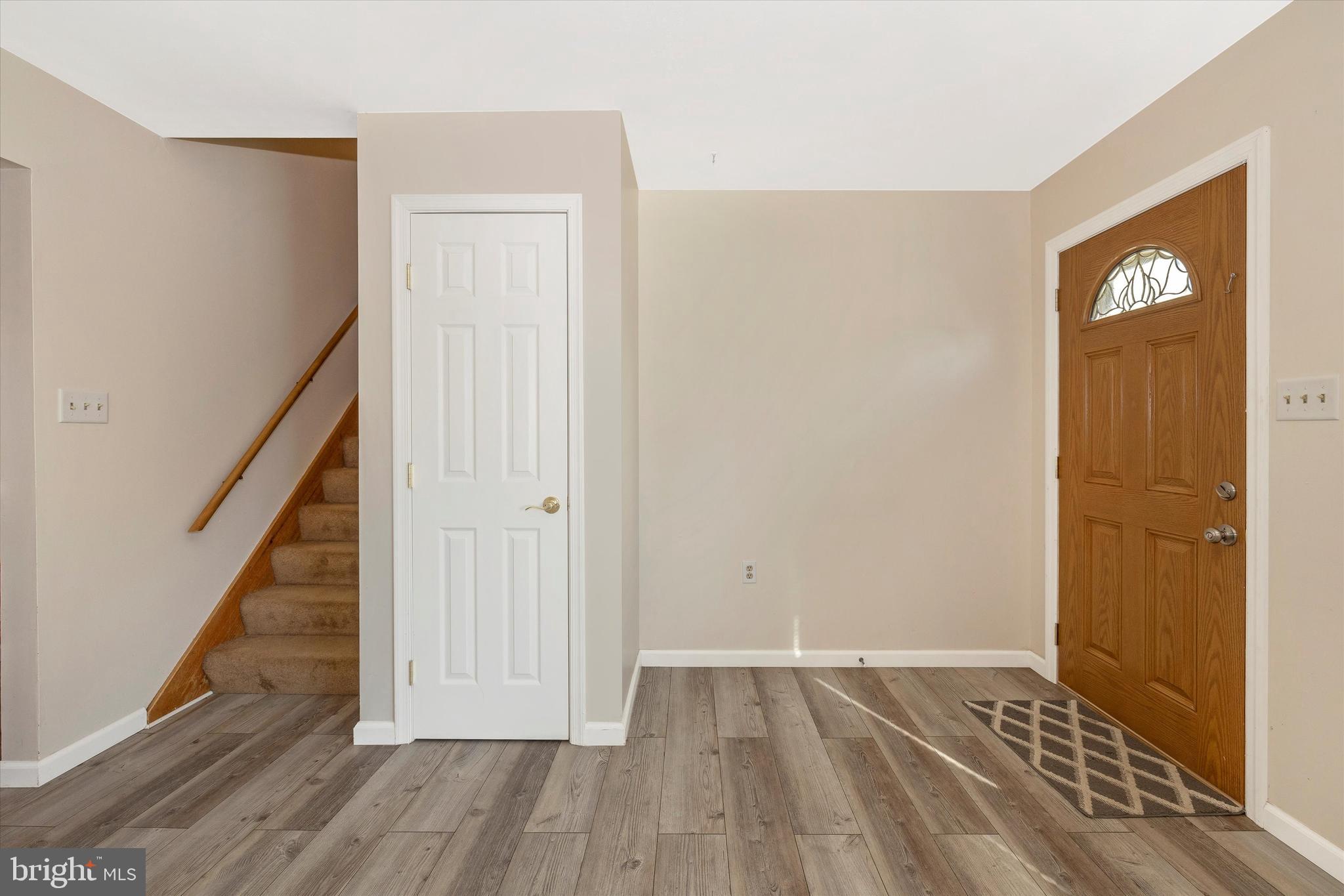 WHISPERING VALLEY - Residential