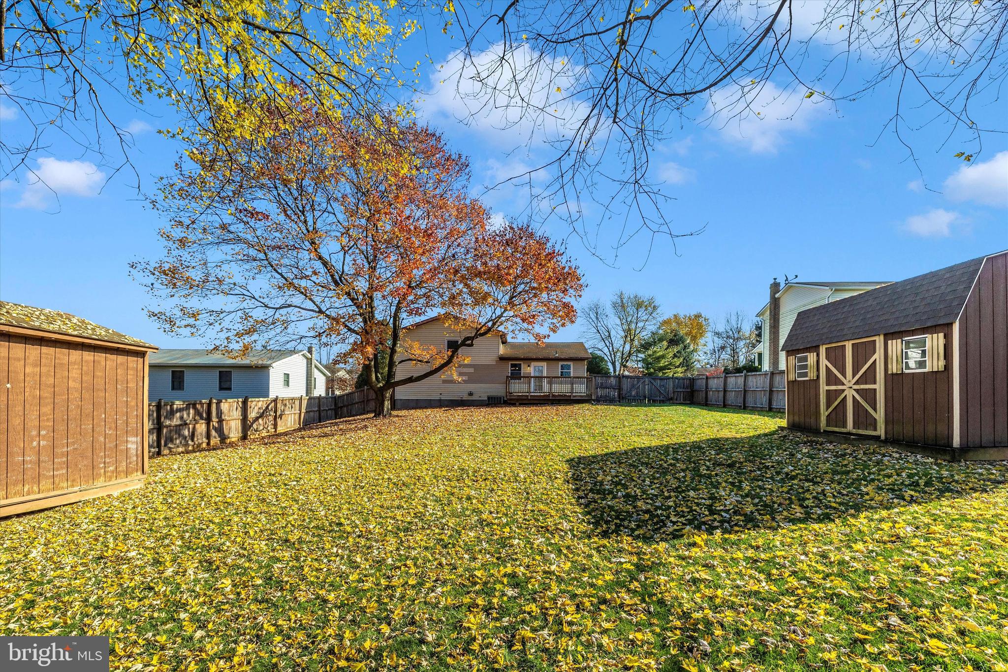 WHISPERING VALLEY - Residential