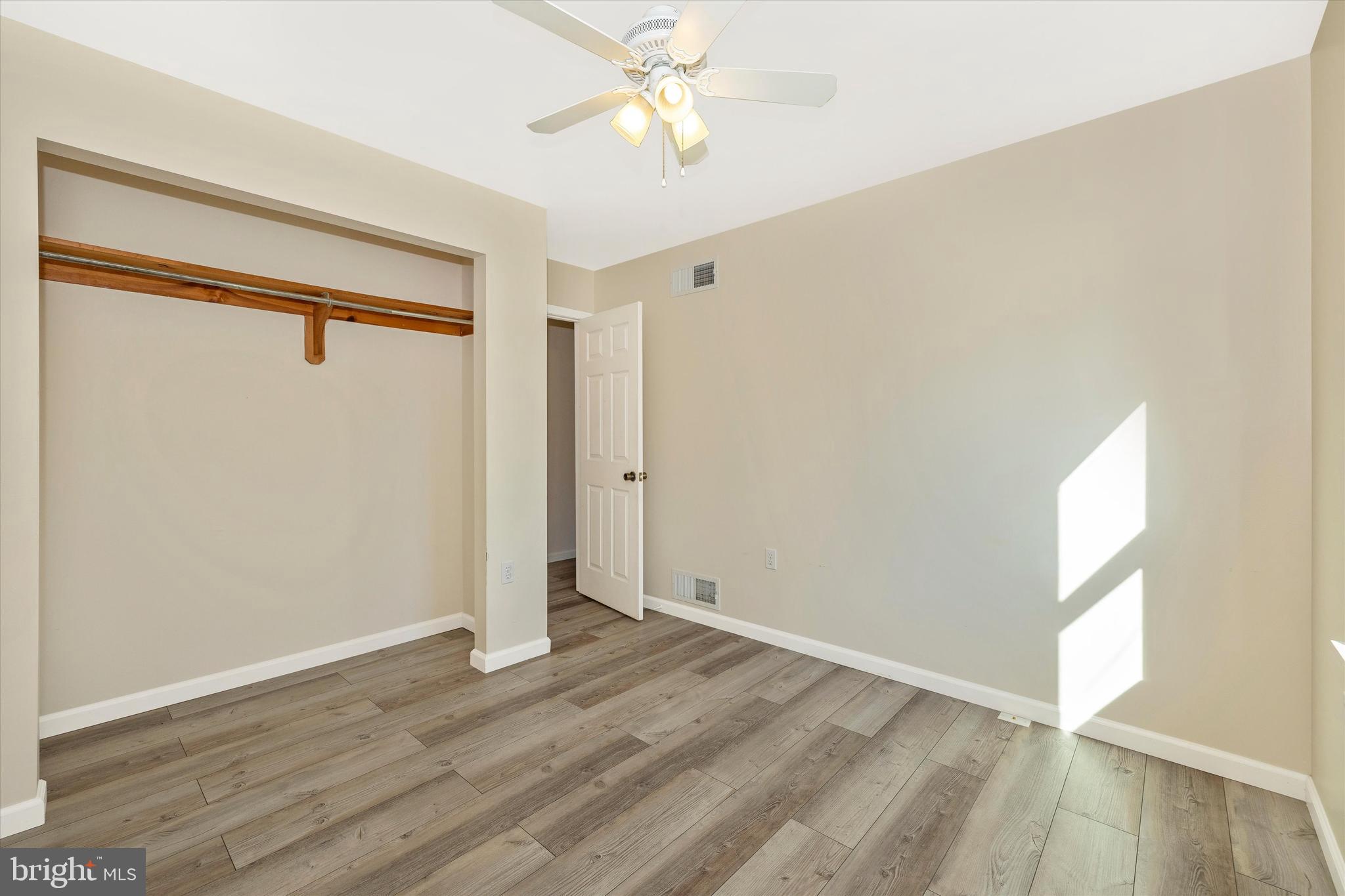 WHISPERING VALLEY - Residential