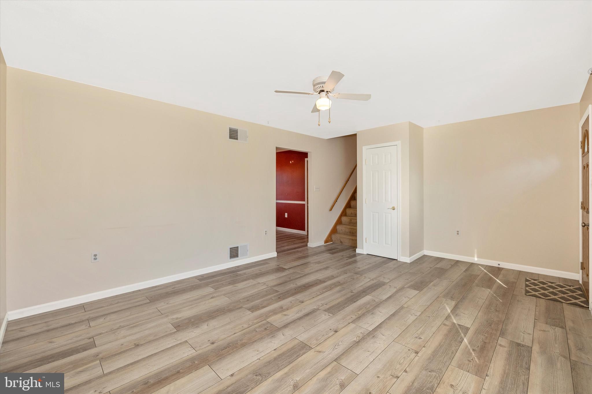 WHISPERING VALLEY - Residential