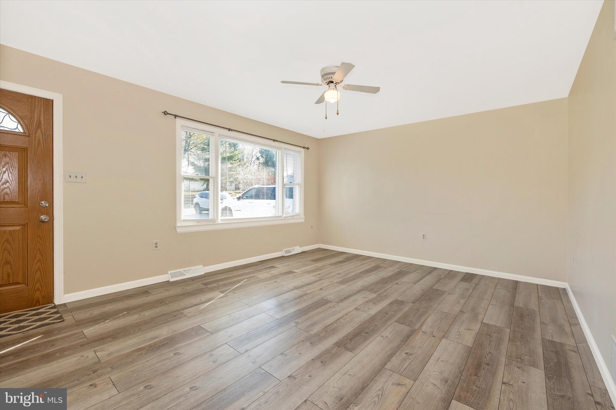 WHISPERING VALLEY - Residential