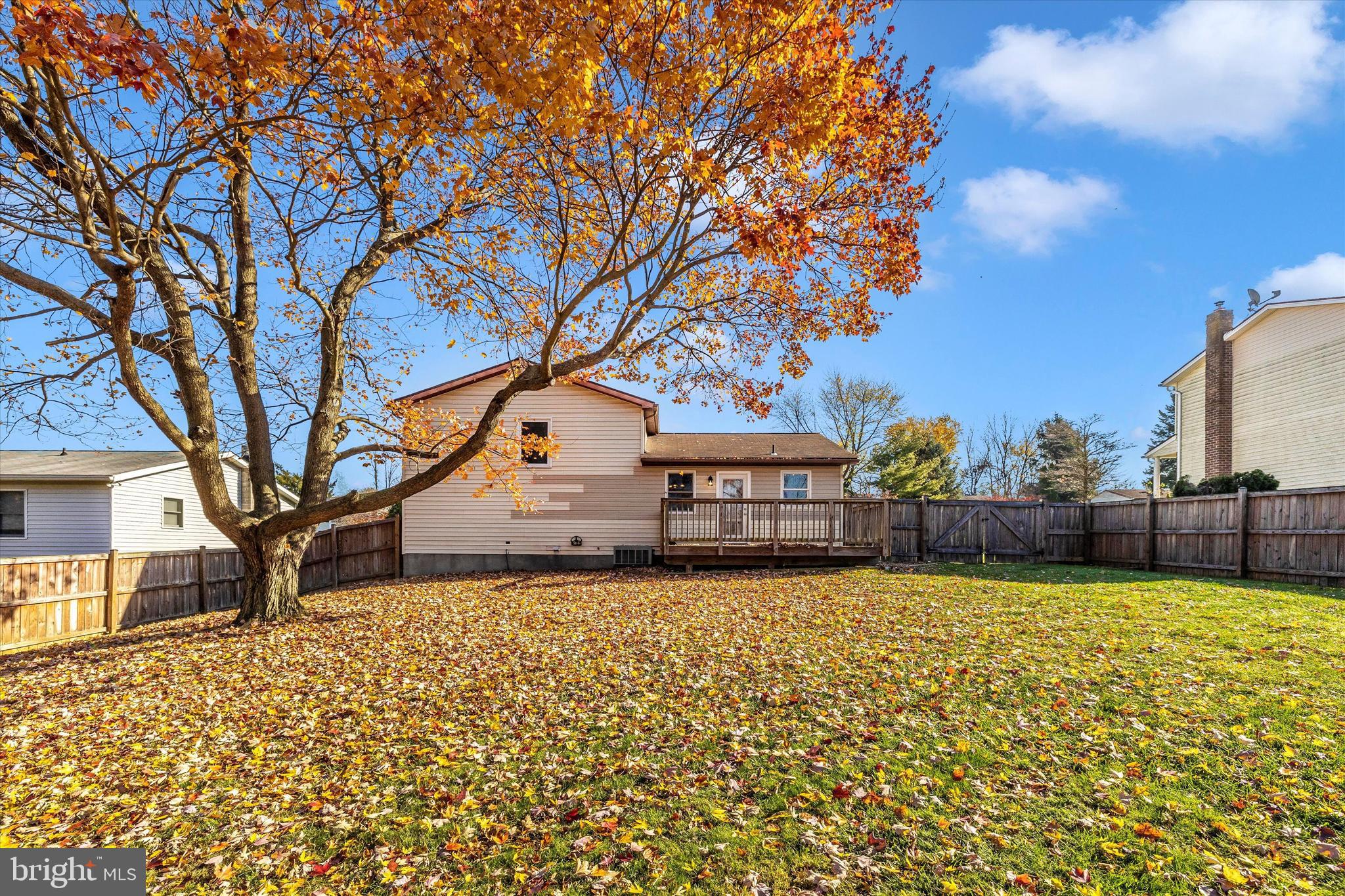 WHISPERING VALLEY - Residential