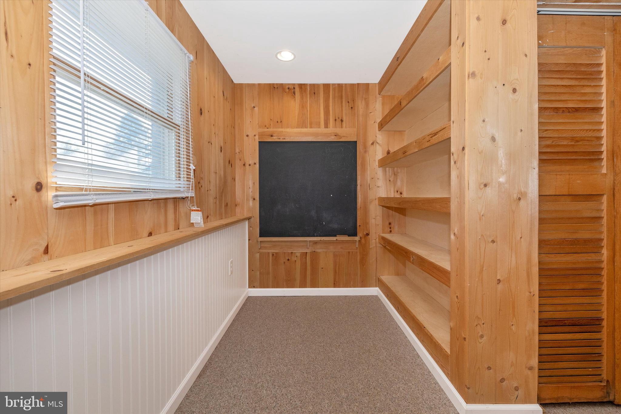 WHISPERING VALLEY - Residential