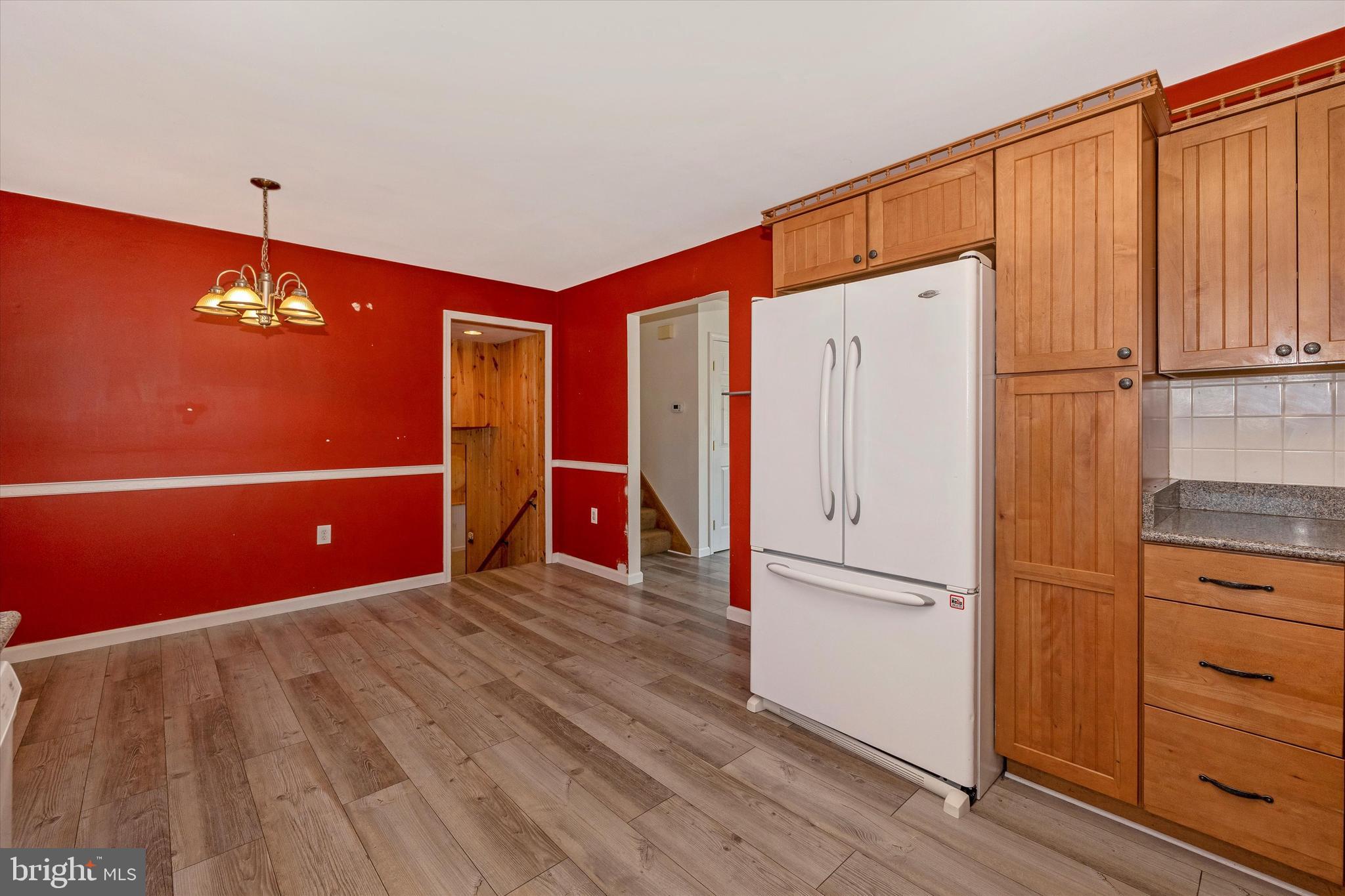 WHISPERING VALLEY - Residential