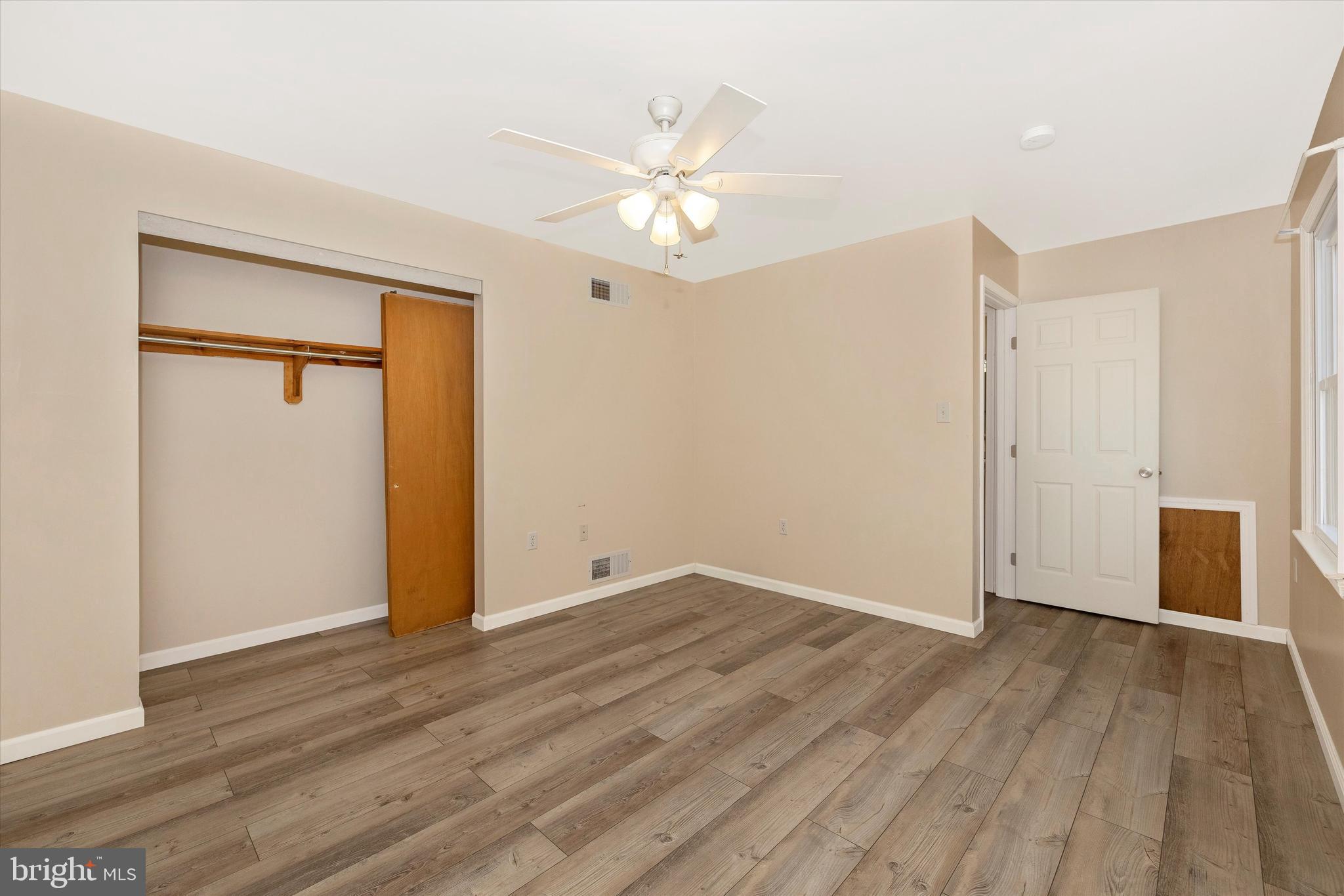 WHISPERING VALLEY - Residential