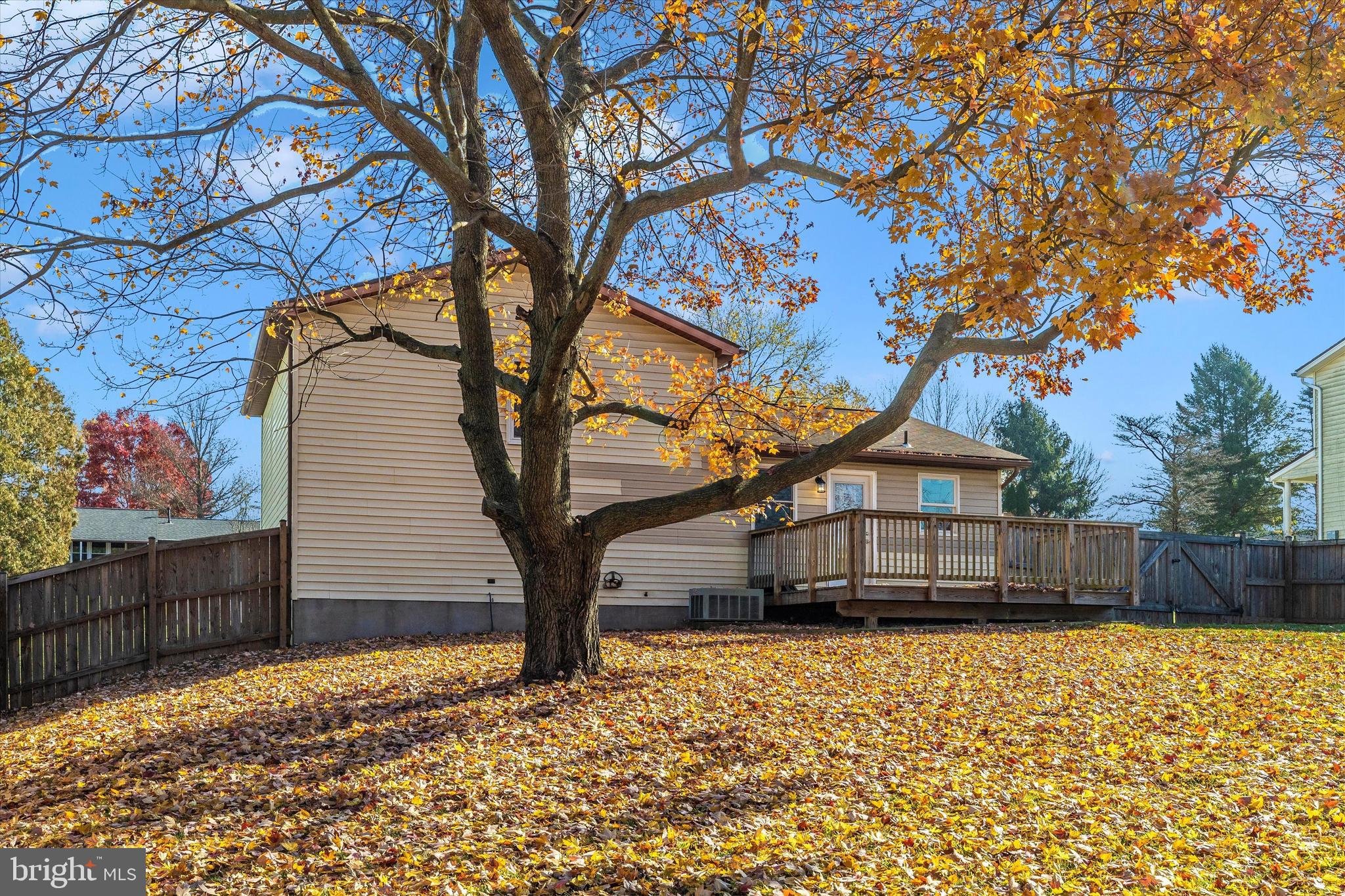 WHISPERING VALLEY - Residential