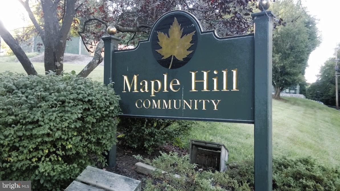MAPLE HILL - Residential