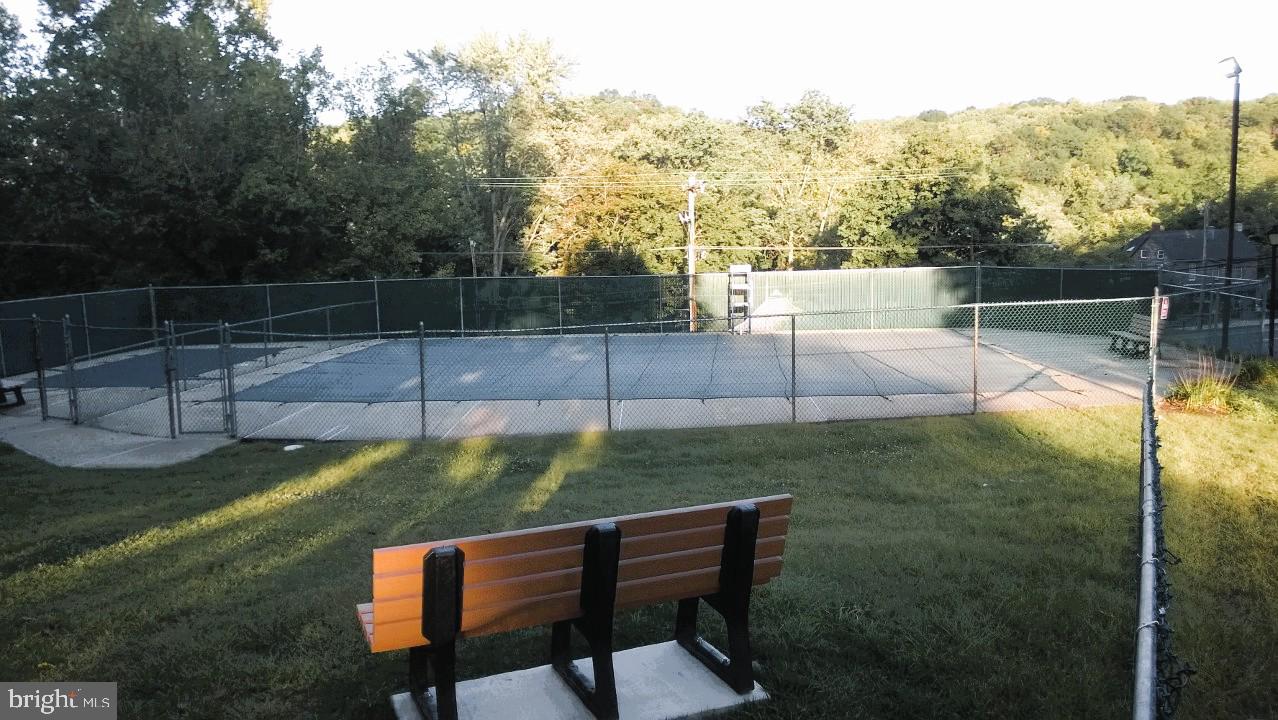 MAPLE HILL - Residential