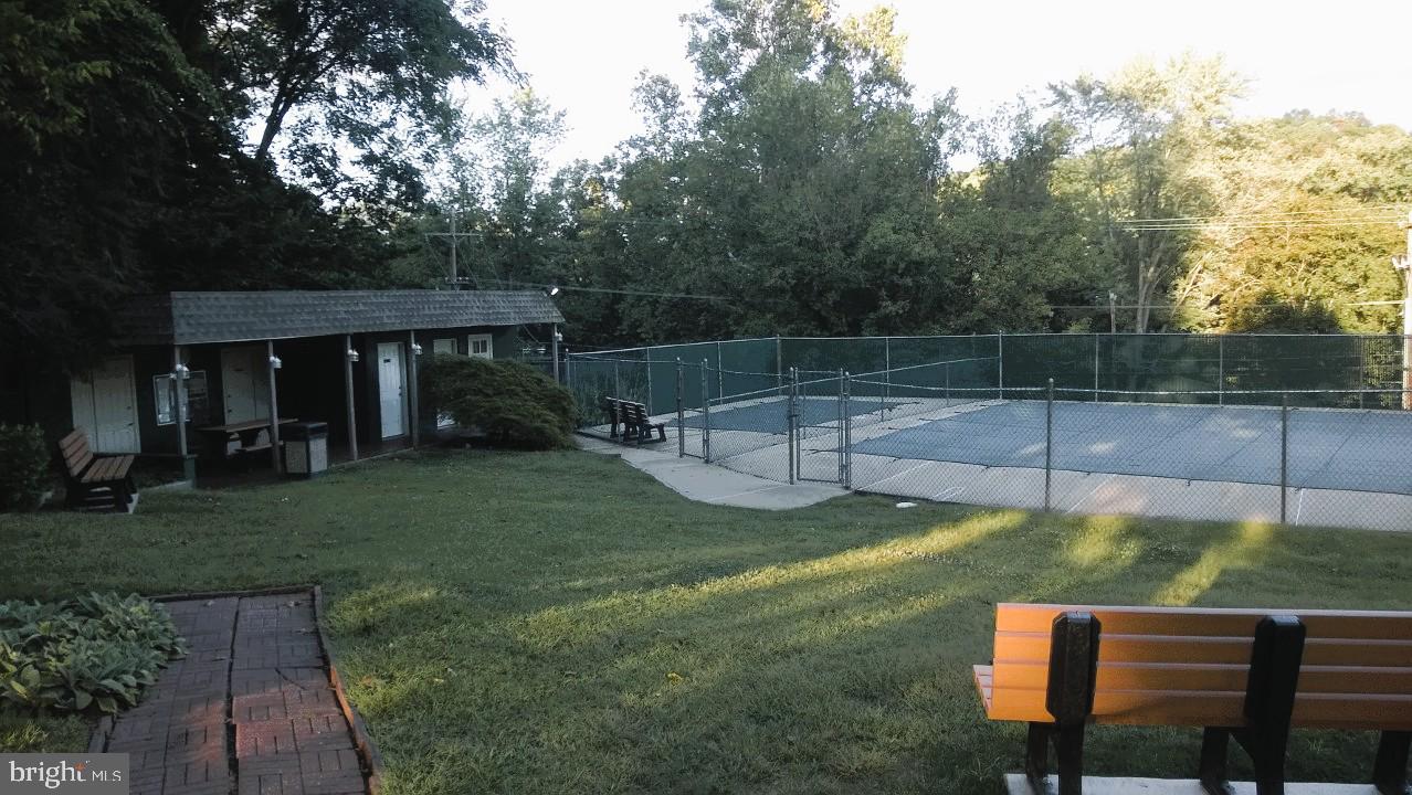 MAPLE HILL - Residential