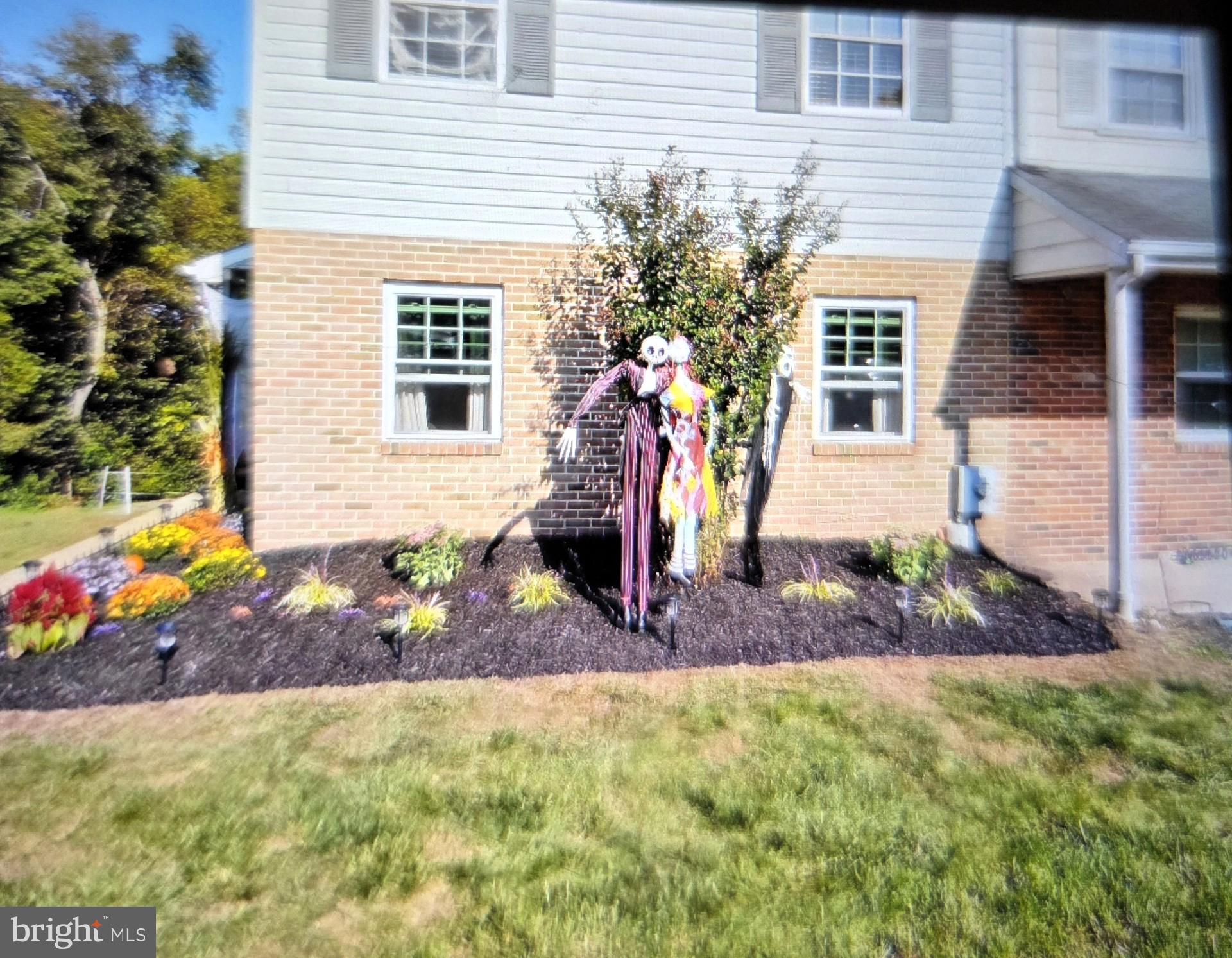 MAPLE HILL - Residential