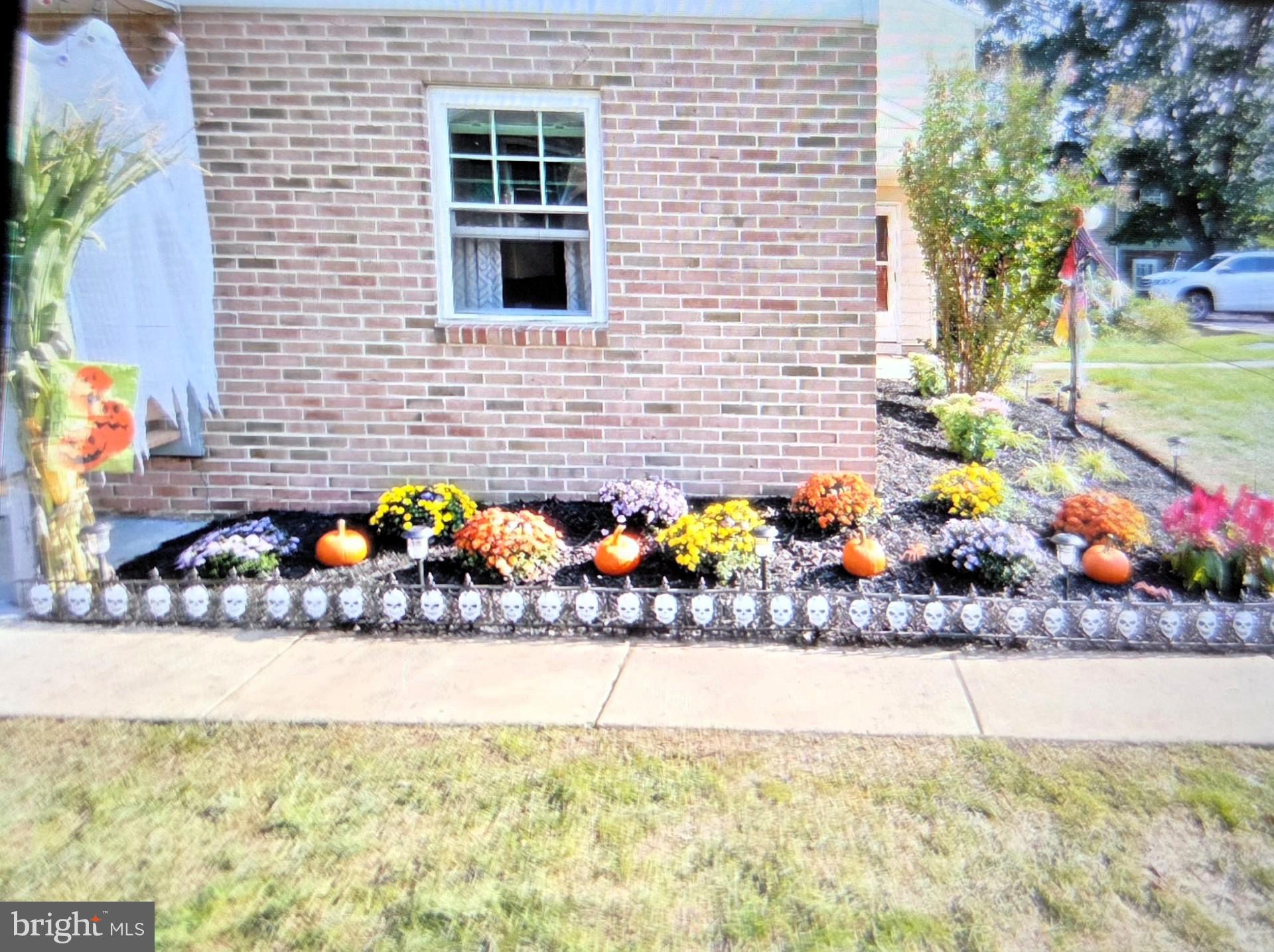 MAPLE HILL - Residential