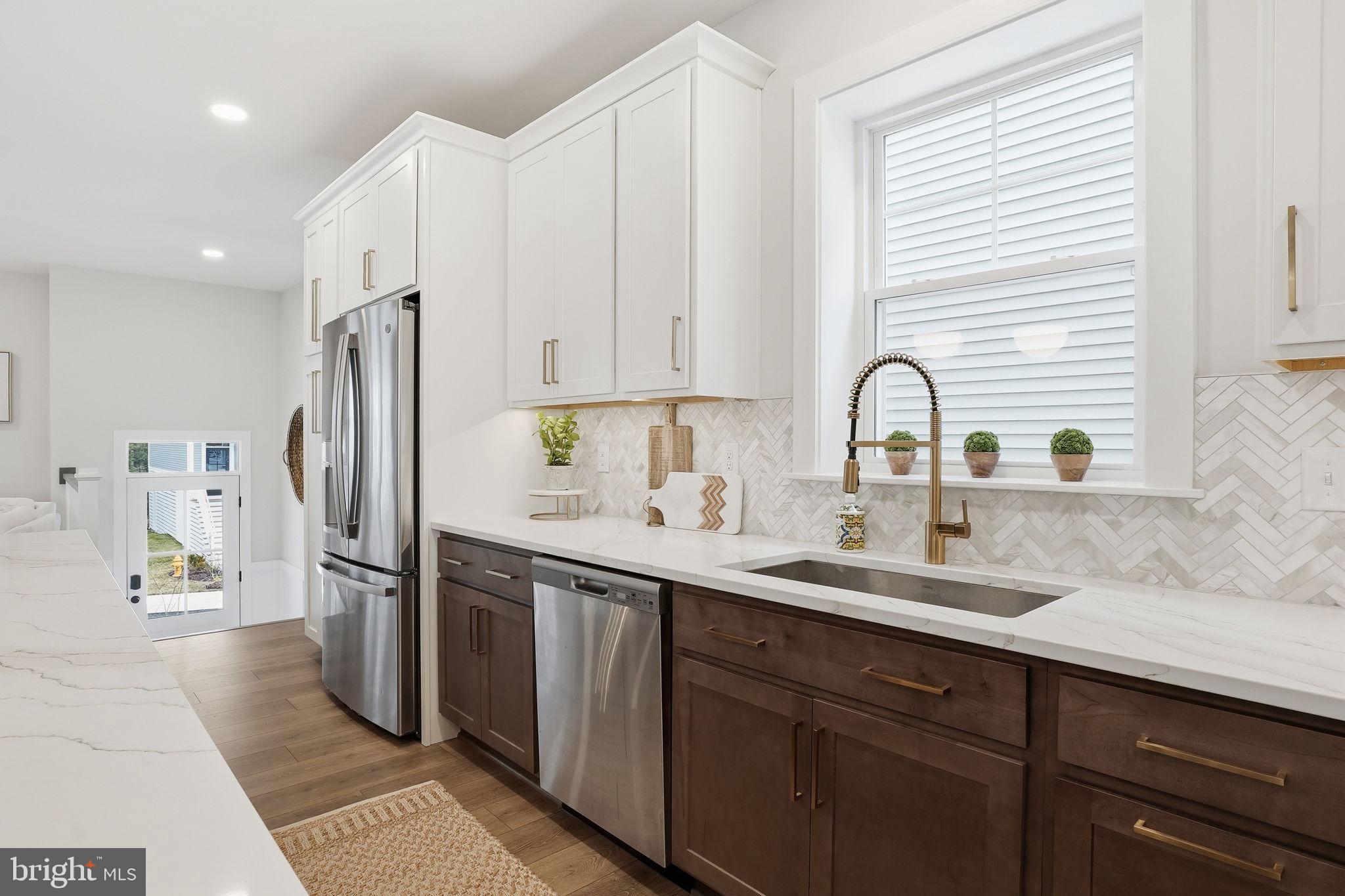 31461 WATERSHED LANE