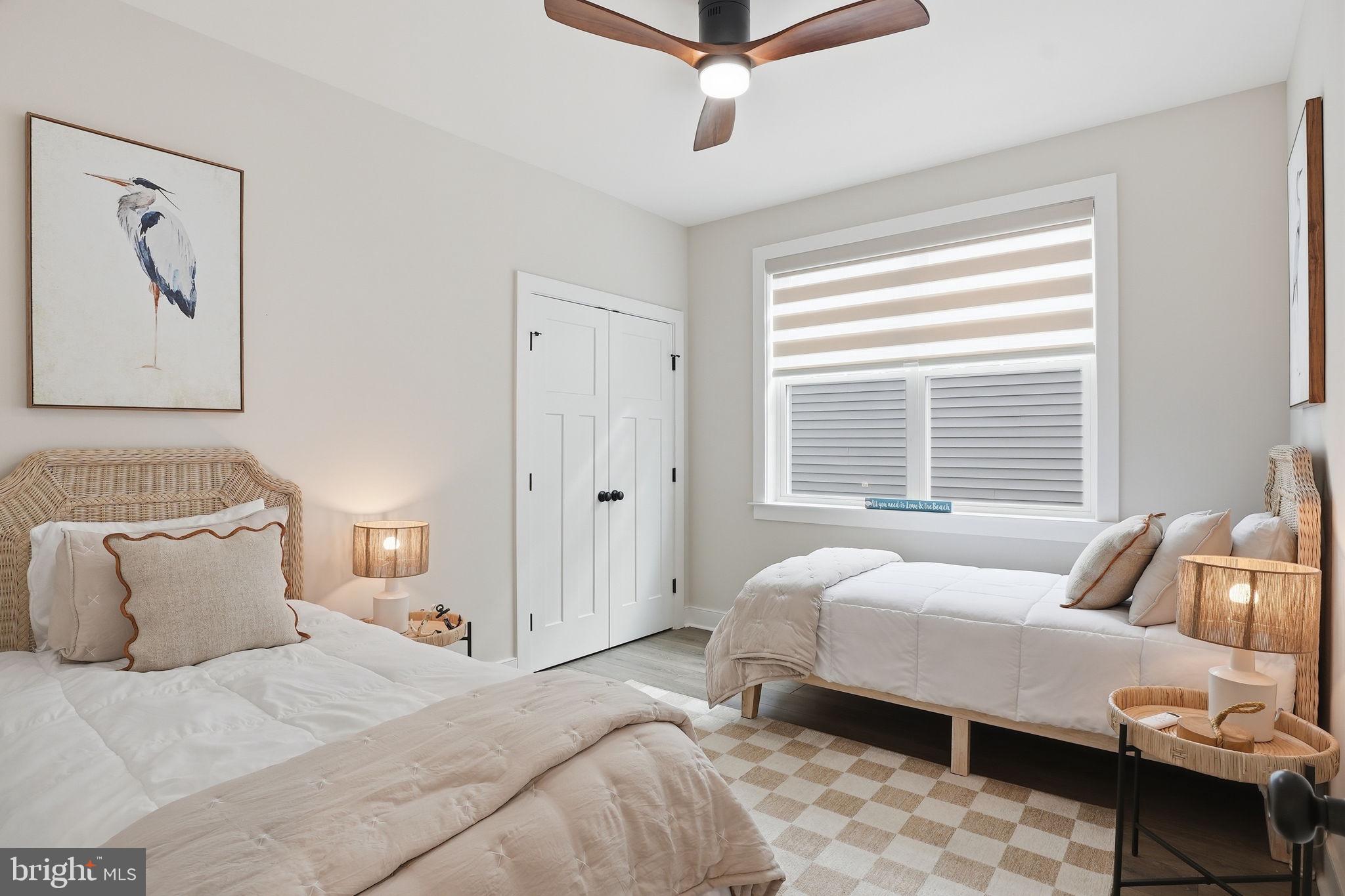 INLAND BAYS - Residential