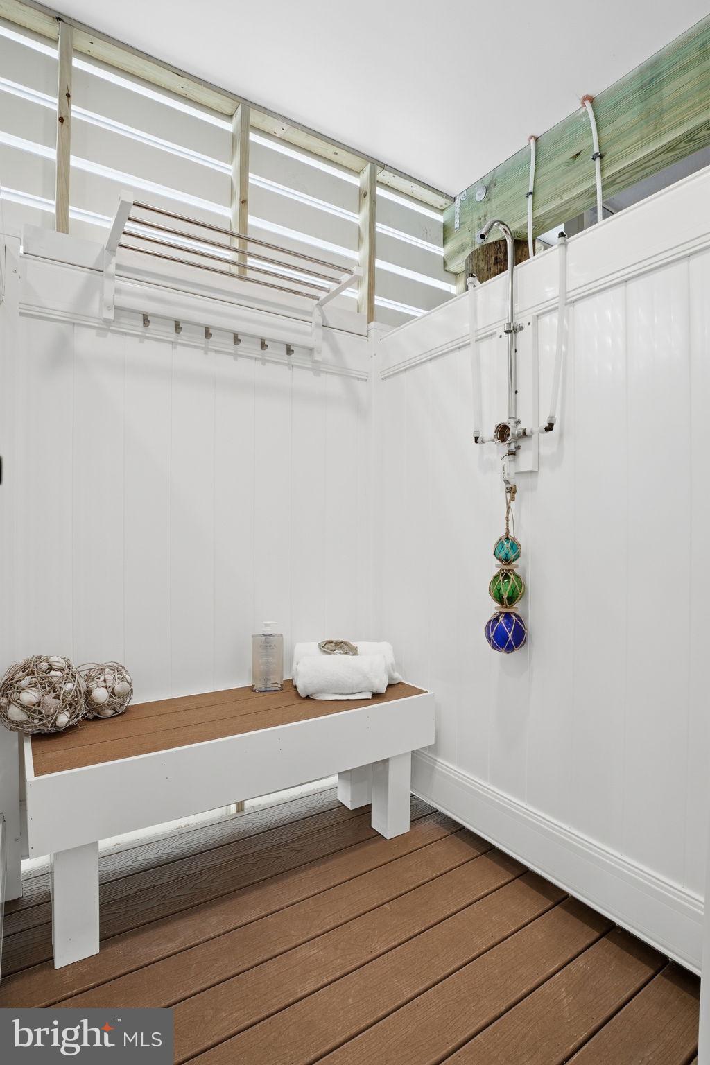 INLAND BAYS - Residential