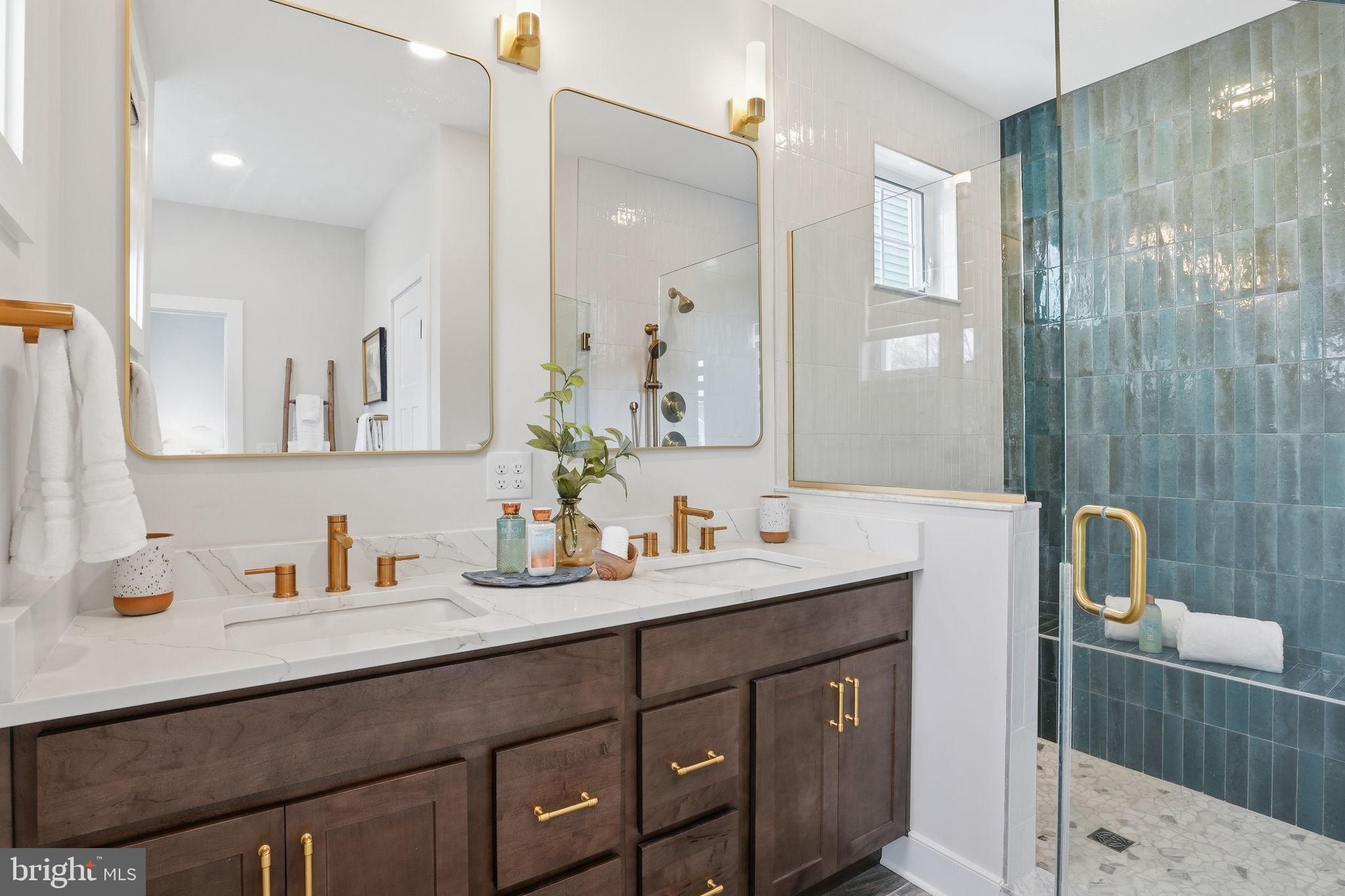 INLAND BAYS - Residential