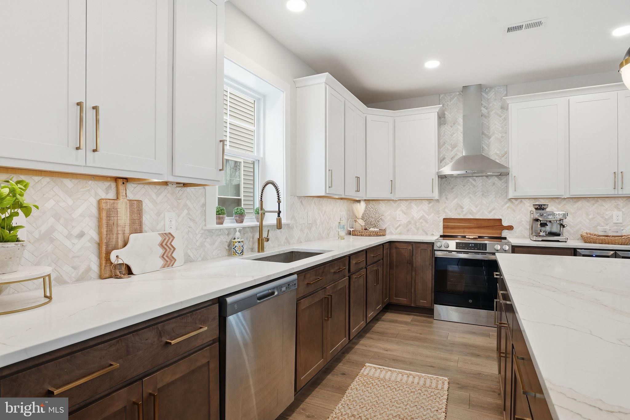 INLAND BAYS - Residential